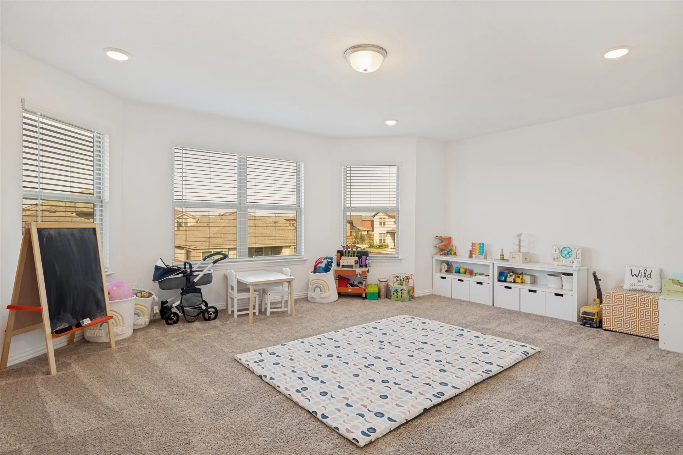 Single Family Residence For Sale in Kaufman County , 3804 Chippewa Trail, Crandall, Texas 75114, 7 Bedroom, 5 Bathroom, 2 Garage spaces, 3,943 Sqft, built in 2023, mls#21372263, Real Estate Agent in Crandall, Homes For Sale in Kaufman county, Homes For Sale in Crandall, Realtor in Crandall Texas, Real Estate Brokerage Independent Realty Texas, Luminita Cordes Realtor