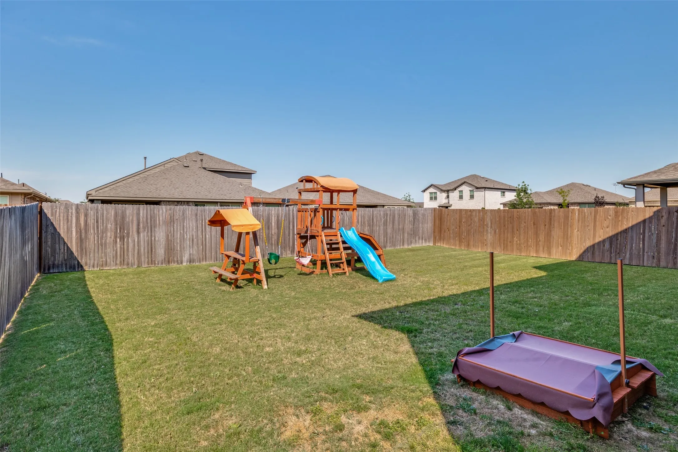 Single Family Residence For Sale in Kaufman County , 3804 Chippewa Trail, Crandall, Texas 75114, 7 Bedroom, 5 Bathroom, 2 Garage spaces, 3,943 Sqft, built in 2023, mls#21372263, Real Estate Agent in Crandall, Homes For Sale in Kaufman county, Homes For Sale in Crandall, Realtor in Crandall Texas, Real Estate Brokerage Independent Realty Texas, Luminita Cordes Realtor