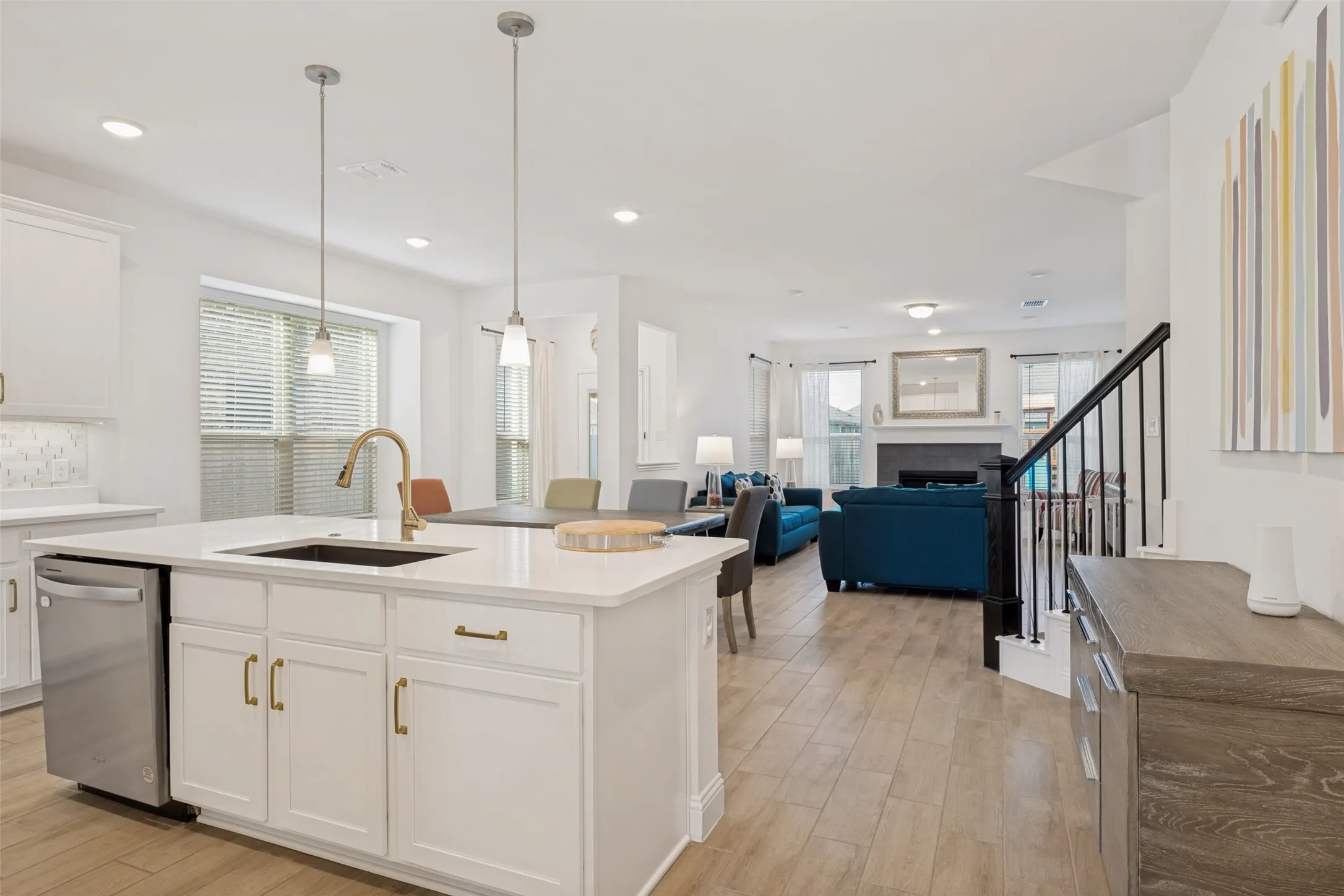 Single Family Residence For Sale in Kaufman County , 3804 Chippewa Trail, Crandall, Texas 75114, 7 Bedroom, 5 Bathroom, 2 Garage spaces, 3,943 Sqft, built in 2023, mls#21372263, Real Estate Agent in Crandall, Homes For Sale in Kaufman county, Homes For Sale in Crandall, Realtor in Crandall Texas, Real Estate Brokerage Independent Realty Texas, Luminita Cordes Realtor