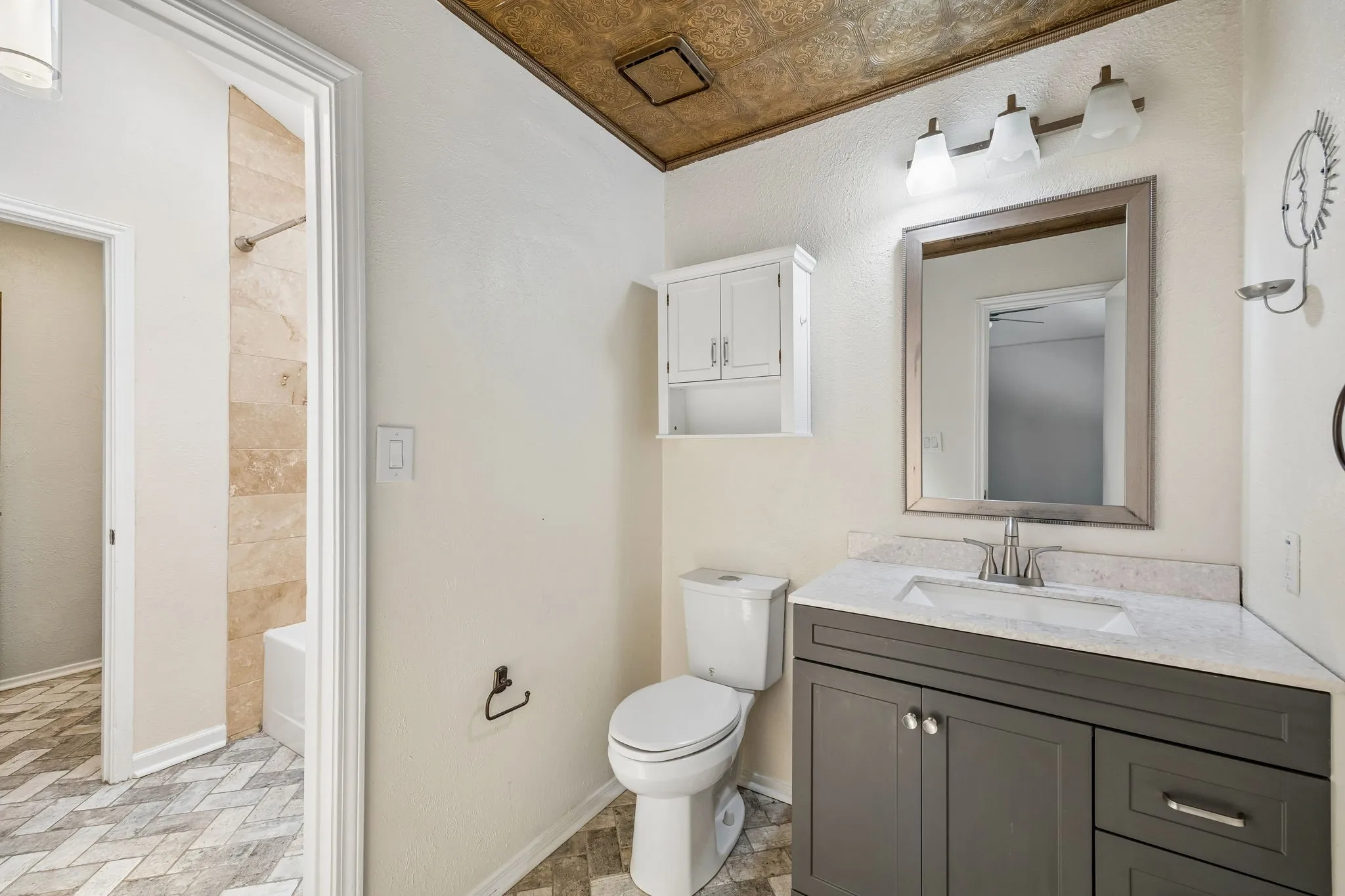 Single Family Residence For Sale in Dallas County , 2749 Buna Drive, Dallas, Texas 75211, 2 Bedroom, 2 Bathroom, 1 Garage spaces, 1,147 Sqft, built in 1986, mls#21373605, Real Estate Agent in Dallas, Homes For Sale in Dallas county, Homes For Sale in Dallas, Realtor in Dallas Texas, Real Estate Brokerage Independent Realty Texas, Luminita Cordes Realtor