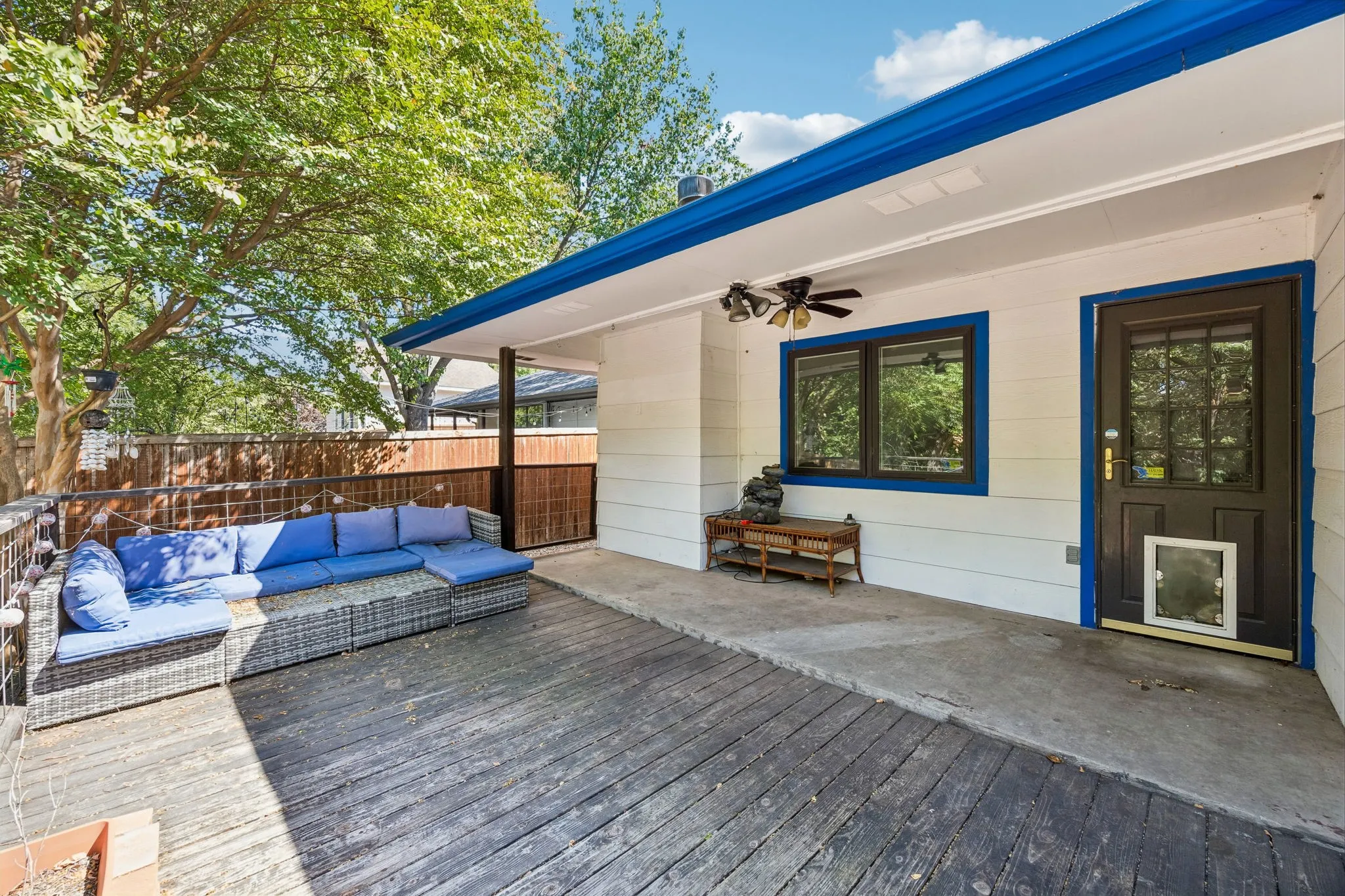 Single Family Residence For Sale in Dallas County , 2749 Buna Drive, Dallas, Texas 75211, 2 Bedroom, 2 Bathroom, 1 Garage spaces, 1,147 Sqft, built in 1986, mls#21373605, Real Estate Agent in Dallas, Homes For Sale in Dallas county, Homes For Sale in Dallas, Realtor in Dallas Texas, Real Estate Brokerage Independent Realty Texas, Luminita Cordes Realtor