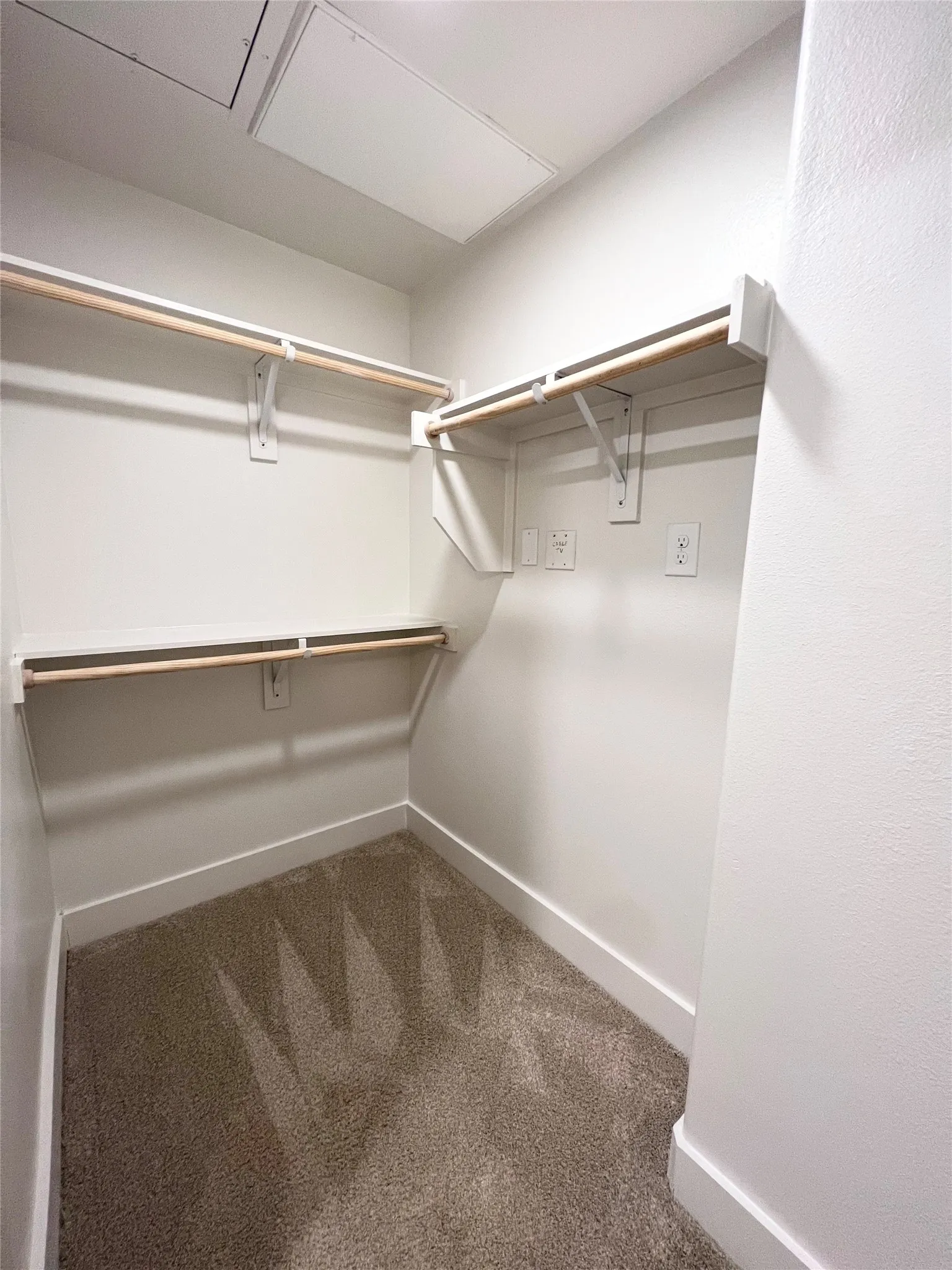 Apartment For Rent in Collin County , 6080 Water Street 2275, Plano, Texas 75024, 1 Bedroom, 1 Bathroom, 2 Garage spaces, 702 Sqft, built in 2019, mls#21375941, Real Estate Agent in Plano, Homes For Rent in Collin county, Homes For Rent in Plano, Realtor in Plano Texas, Real Estate Brokerage Independent Realty Texas, Luminita Cordes Realtor