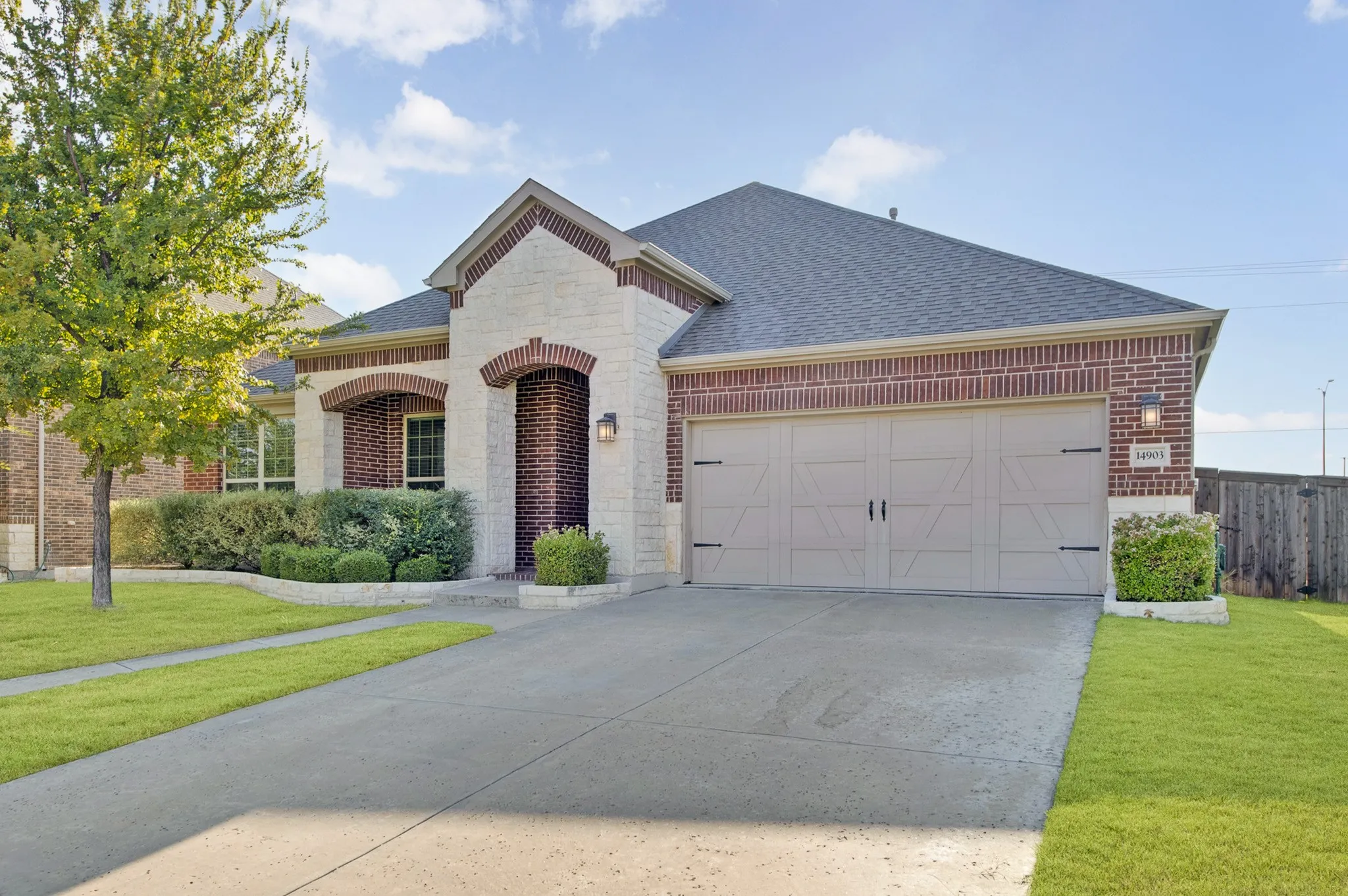 Single Family Residence For Sale in Collin County , 14903 San Paulo Street, Frisco, Texas 75035, 4 Bedroom, 3 Bathroom, 2 Garage spaces, 2,543 Sqft, built in 2019, mls#21374761, Real Estate Agent in Frisco, Homes For Sale in Collin county, Homes For Sale in Frisco, Realtor in Frisco Texas, Real Estate Brokerage Independent Realty Texas, Luminita Cordes Realtor