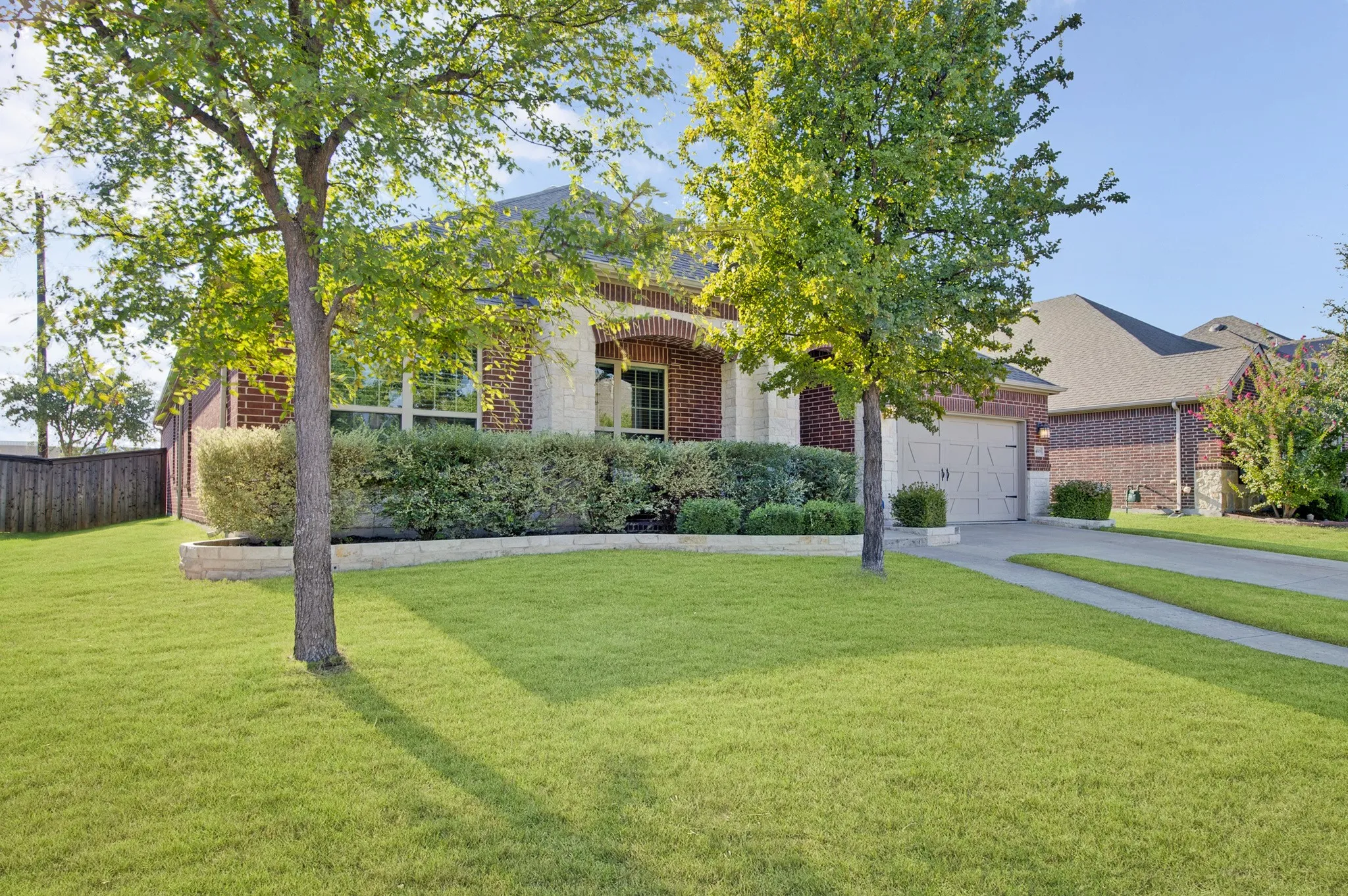 Single Family Residence For Sale in Collin County , 14903 San Paulo Street, Frisco, Texas 75035, 4 Bedroom, 3 Bathroom, 2 Garage spaces, 2,543 Sqft, built in 2019, mls#21374761, Real Estate Agent in Frisco, Homes For Sale in Collin county, Homes For Sale in Frisco, Realtor in Frisco Texas, Real Estate Brokerage Independent Realty Texas, Luminita Cordes Realtor