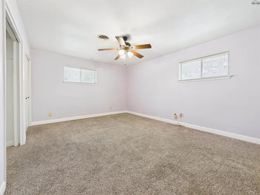 Single Family Residence For Sale in Wichita County , 4506 Melody Lane, Wichita Falls, Texas 76302, 4 Bedroom, 3 Bathroom, 4 Garage spaces, 1,914 Sqft, built in 1966, mls#21375906, Real Estate Agent in Wichita Falls, Homes For Sale in Wichita county, Homes For Sale in Wichita Falls, Realtor in Wichita Falls Texas, Real Estate Brokerage Independent Realty Texas, Luminita Cordes Realtor