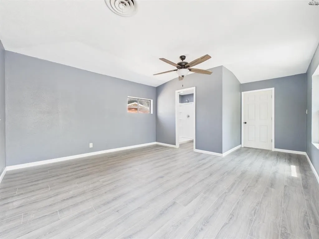 Single Family Residence For Sale in Wichita County , 4506 Melody Lane, Wichita Falls, Texas 76302, 4 Bedroom, 3 Bathroom, 4 Garage spaces, 1,914 Sqft, built in 1966, mls#21375906, Real Estate Agent in Wichita Falls, Homes For Sale in Wichita county, Homes For Sale in Wichita Falls, Realtor in Wichita Falls Texas, Real Estate Brokerage Independent Realty Texas, Luminita Cordes Realtor