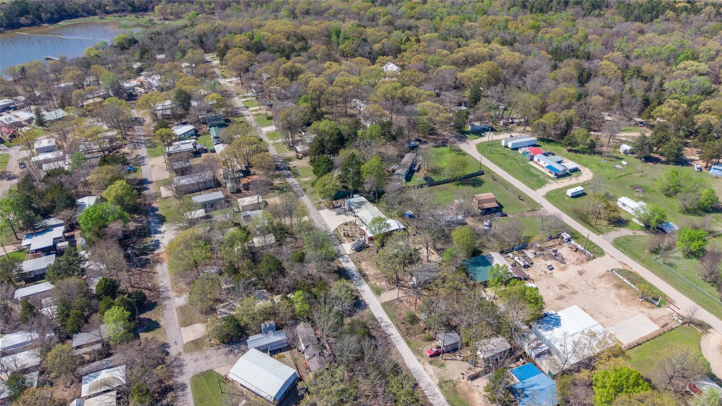 Manufactured Home For Sale in Wood County , 6435 FM 17 524, 525, 553, 554, Yantis, Texas 75497, 1 Bedroom, 1 Bathroom, 1 Garage spaces, 994 Sqft, built in 0, mls#21375935, Real Estate Agent in Yantis, Homes For Sale in Wood county, Homes For Sale in Yantis, Realtor in Yantis Texas, Real Estate Brokerage Independent Realty Texas, Luminita Cordes Realtor