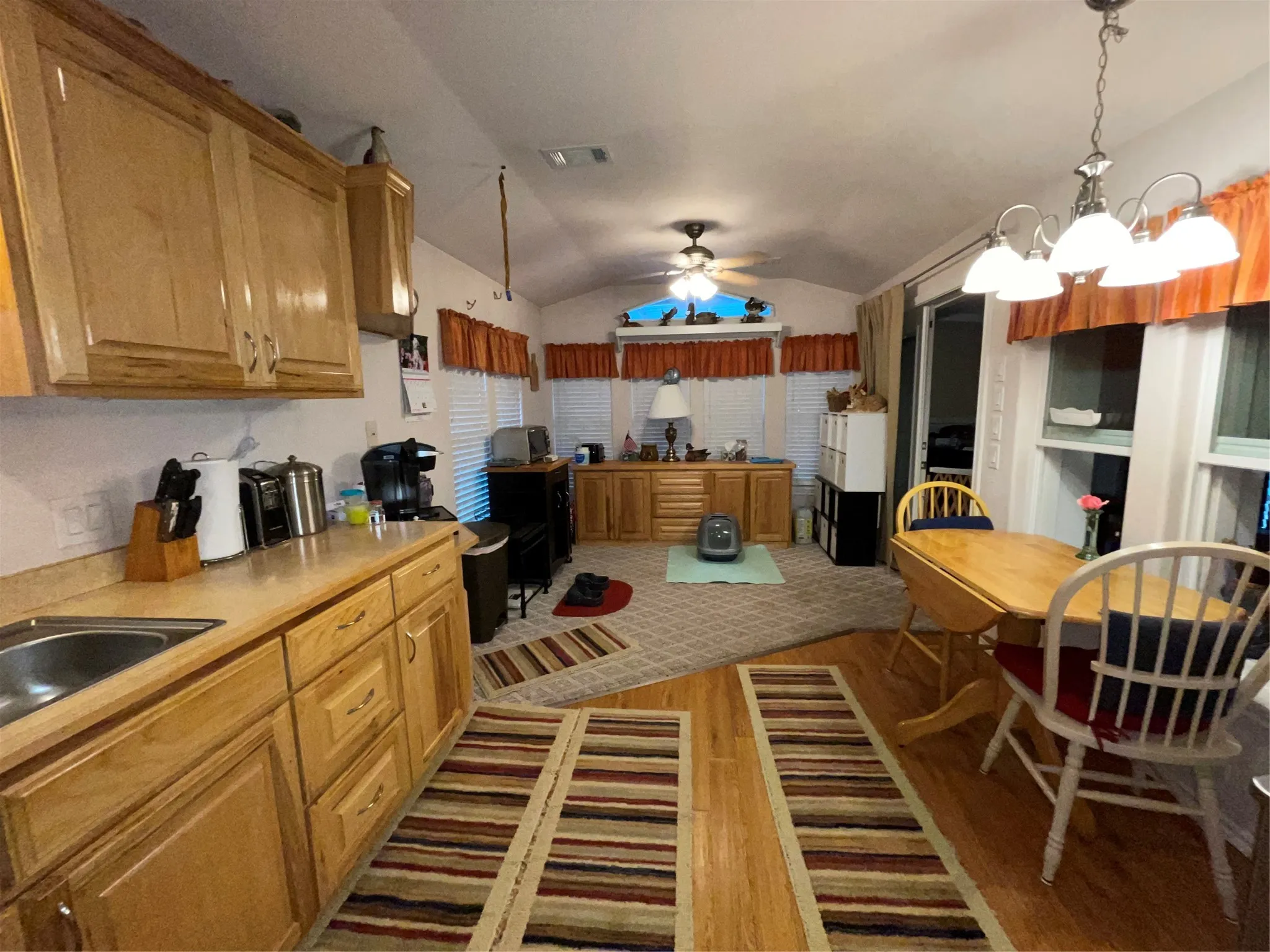 Manufactured Home For Sale in Wood County , 6435 FM 17 524, 525, 553, 554, Yantis, Texas 75497, 1 Bedroom, 1 Bathroom, 1 Garage spaces, 994 Sqft, built in 0, mls#21375935, Real Estate Agent in Yantis, Homes For Sale in Wood county, Homes For Sale in Yantis, Realtor in Yantis Texas, Real Estate Brokerage Independent Realty Texas, Luminita Cordes Realtor