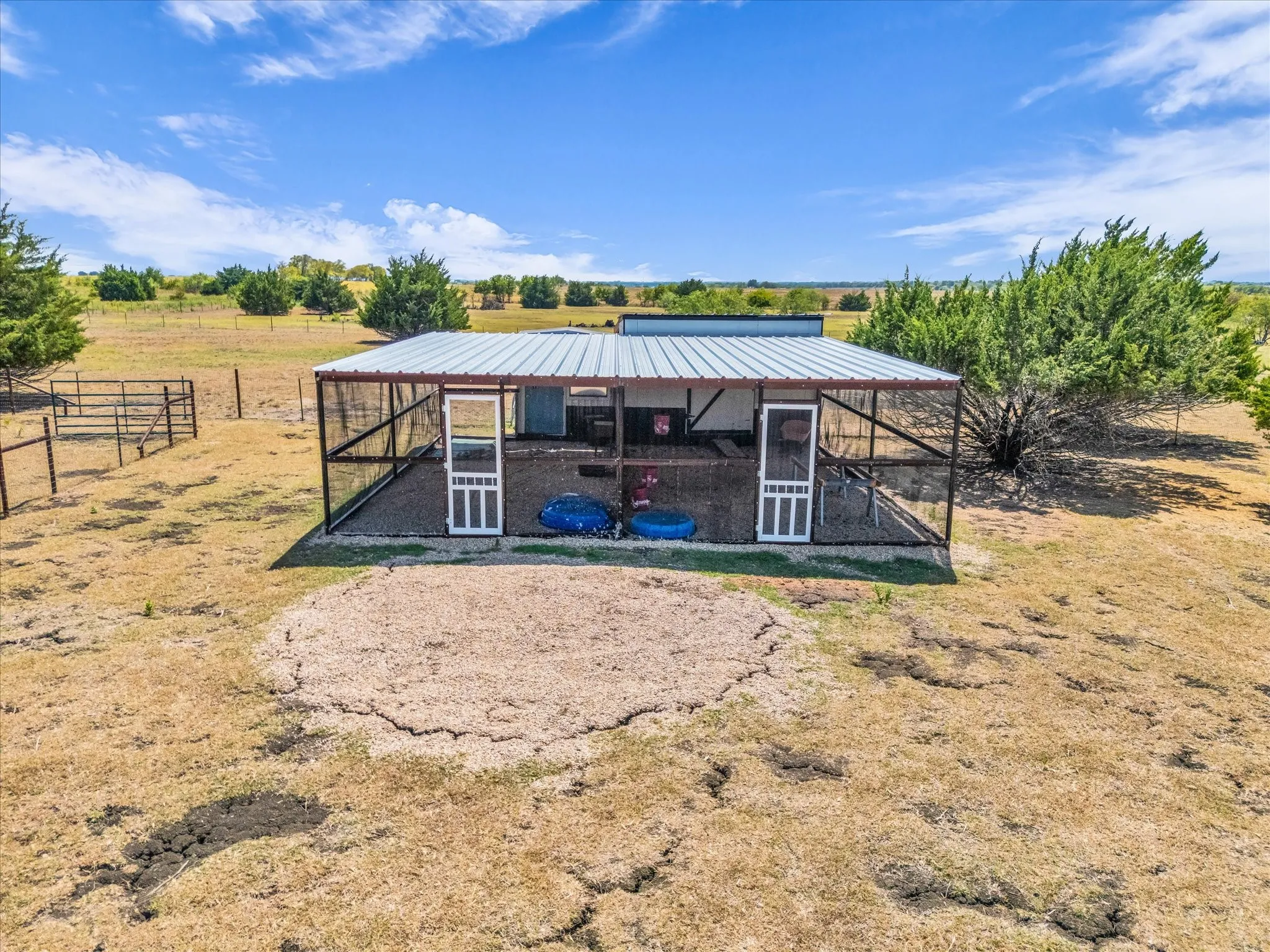 Single Family Residence For Sale in Mc Lennan County , 4175 Eddy Gatesville Parkway, Moody, Texas 76557, 2 Bedroom, 2 Bathroom, 3 Garage spaces, 2,534 Sqft, built in 2019, mls#21373903, Real Estate Agent in Moody, Homes For Sale in Mc Lennan county, Homes For Sale in Moody, Realtor in Moody Texas, Real Estate Brokerage Independent Realty Texas, Luminita Cordes Realtor