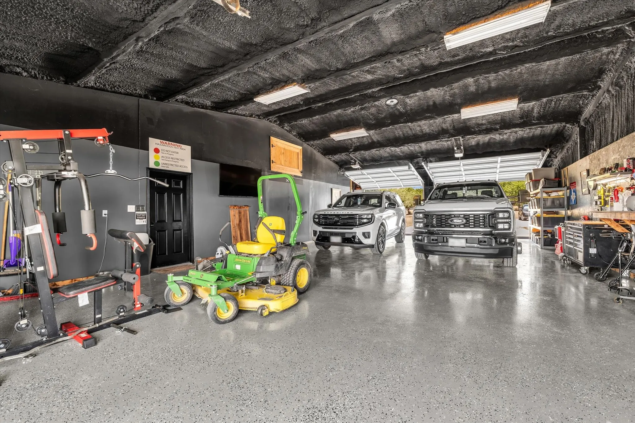 Single Family Residence For Sale in Mc Lennan County , 4175 Eddy Gatesville Parkway, Moody, Texas 76557, 2 Bedroom, 2 Bathroom, 3 Garage spaces, 2,534 Sqft, built in 2019, mls#21373903, Real Estate Agent in Moody, Homes For Sale in Mc Lennan county, Homes For Sale in Moody, Realtor in Moody Texas, Real Estate Brokerage Independent Realty Texas, Luminita Cordes Realtor