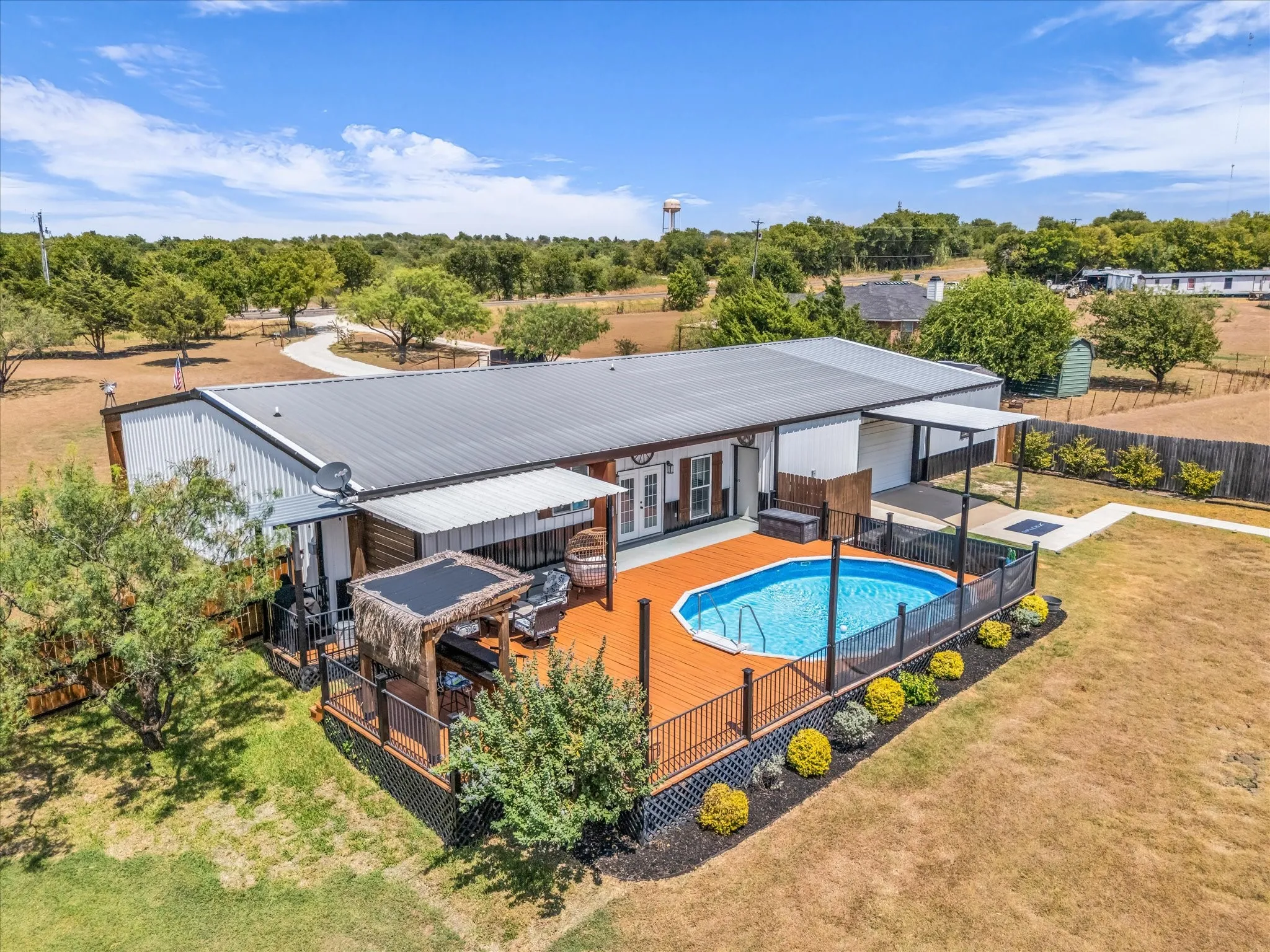 Single Family Residence For Sale in Mc Lennan County , 4175 Eddy Gatesville Parkway, Moody, Texas 76557, 2 Bedroom, 2 Bathroom, 3 Garage spaces, 2,534 Sqft, built in 2019, mls#21373903, Real Estate Agent in Moody, Homes For Sale in Mc Lennan county, Homes For Sale in Moody, Realtor in Moody Texas, Real Estate Brokerage Independent Realty Texas, Luminita Cordes Realtor