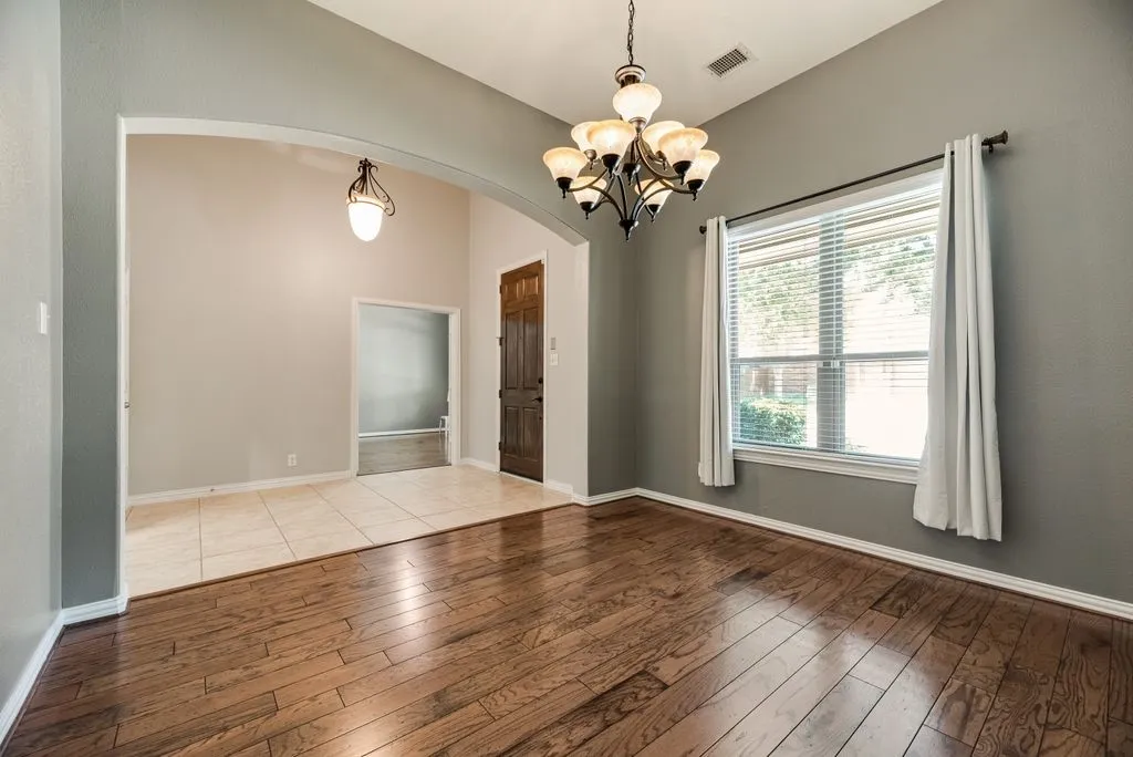 Single Family Residence For Sale in Kaufman County , 1010 Ranger Road, Forney, Texas 75126, 4 Bedroom, 4 Bathroom, 4 Garage spaces, 3,316 Sqft, built in 2007, mls#21373656, Real Estate Agent in Forney, Homes For Sale in Kaufman county, Homes For Sale in Forney, Realtor in Forney Texas, Real Estate Brokerage Independent Realty Texas, Luminita Cordes Realtor