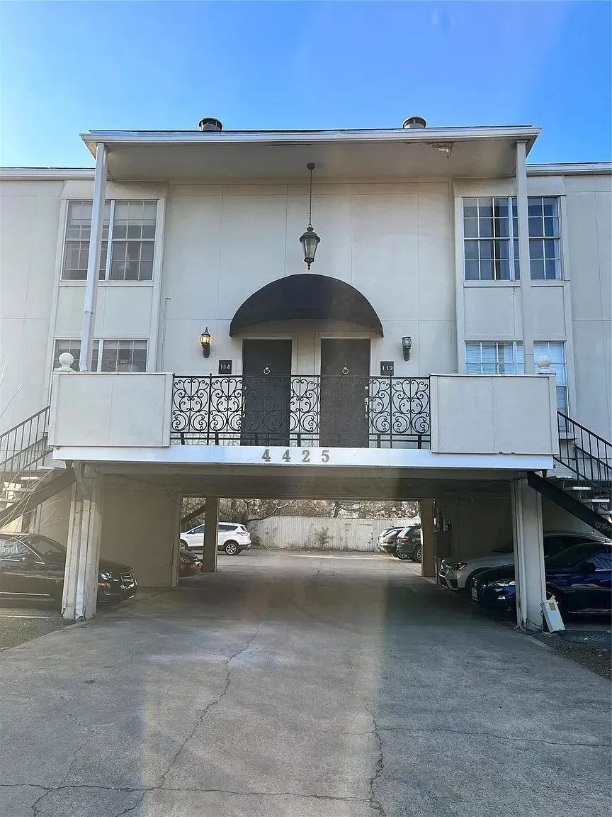 Condominium For Rent in Dallas County , 4425 Travis Street 104, Dallas, Texas 75205, 1 Bedroom, 2 Bathroom, Garage spaces, 801 Sqft, built in 1964, mls#21375968, Real Estate Agent in Dallas, Homes For Rent in Dallas county, Homes For Rent in Dallas, Realtor in Dallas Texas, Real Estate Brokerage Independent Realty Texas, Luminita Cordes Realtor
