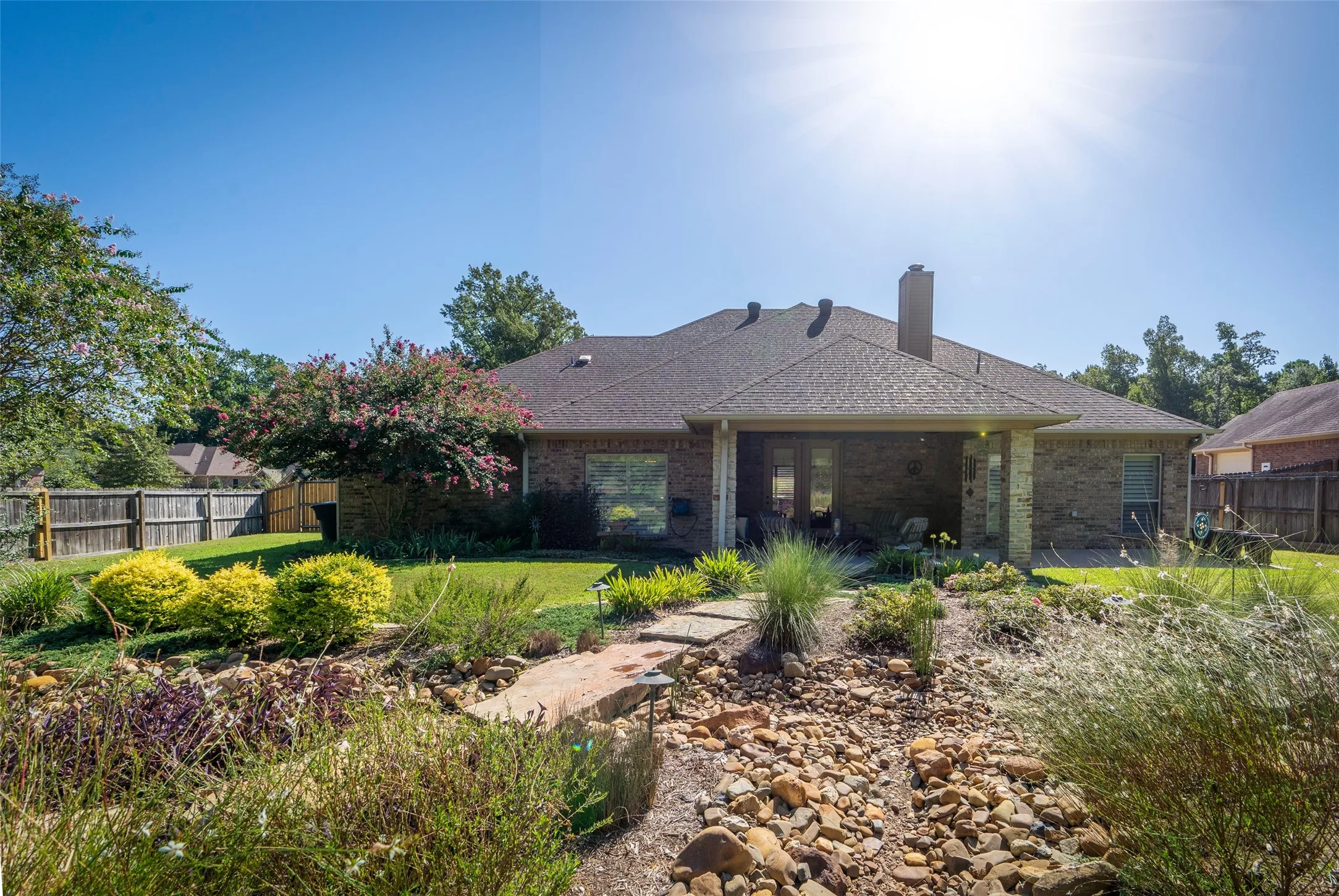 Single Family Residence For Sale in Harrison County , 160 Timber Falls Drive, Longview, Texas 75605, 4 Bedroom, 4 Bathroom, 2 Garage spaces, 2,501 Sqft, built in 2009, mls#21375969, Real Estate Agent in Longview, Homes For Sale in Harrison county, Homes For Sale in Longview, Realtor in Longview Texas, Real Estate Brokerage Independent Realty Texas, Luminita Cordes Realtor