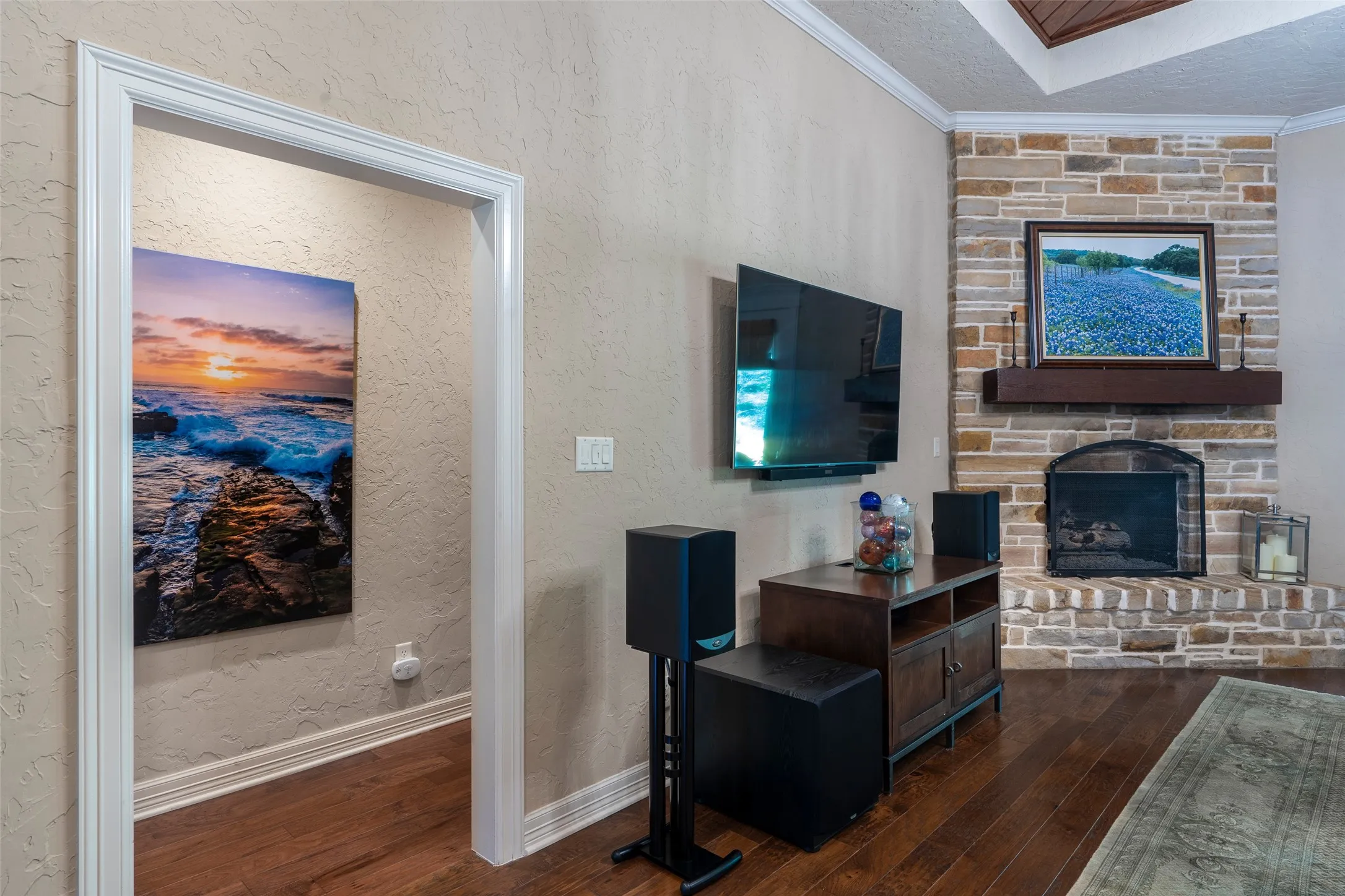 Single Family Residence For Sale in Harrison County , 160 Timber Falls Drive, Longview, Texas 75605, 4 Bedroom, 4 Bathroom, 2 Garage spaces, 2,501 Sqft, built in 2009, mls#21375969, Real Estate Agent in Longview, Homes For Sale in Harrison county, Homes For Sale in Longview, Realtor in Longview Texas, Real Estate Brokerage Independent Realty Texas, Luminita Cordes Realtor