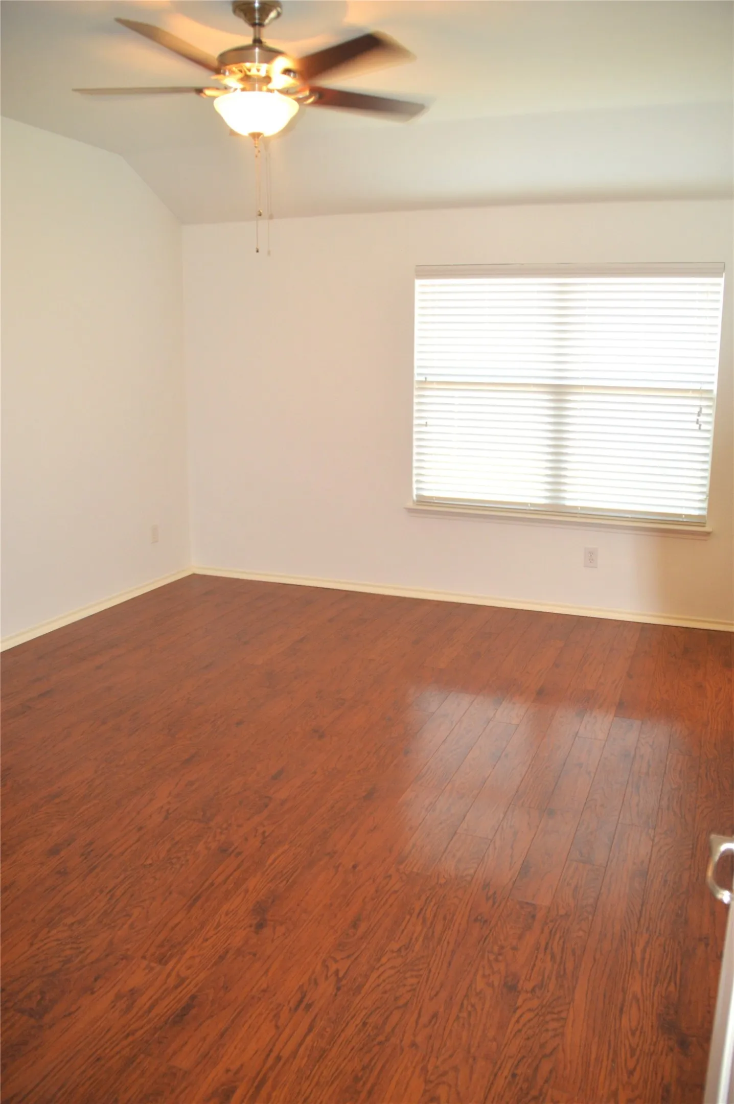 Single Family Residence For Rent in Collin County , 145 Meadow Crest Drive, Princeton, Texas 75407, 3 Bedroom, 2 Bathroom, Garage spaces, 1,319 Sqft, built in 2010, mls#21375705, Real Estate Agent in Princeton, Homes For Rent in Collin county, Homes For Rent in Princeton, Realtor in Princeton Texas, Real Estate Brokerage Independent Realty Texas, Luminita Cordes Realtor
