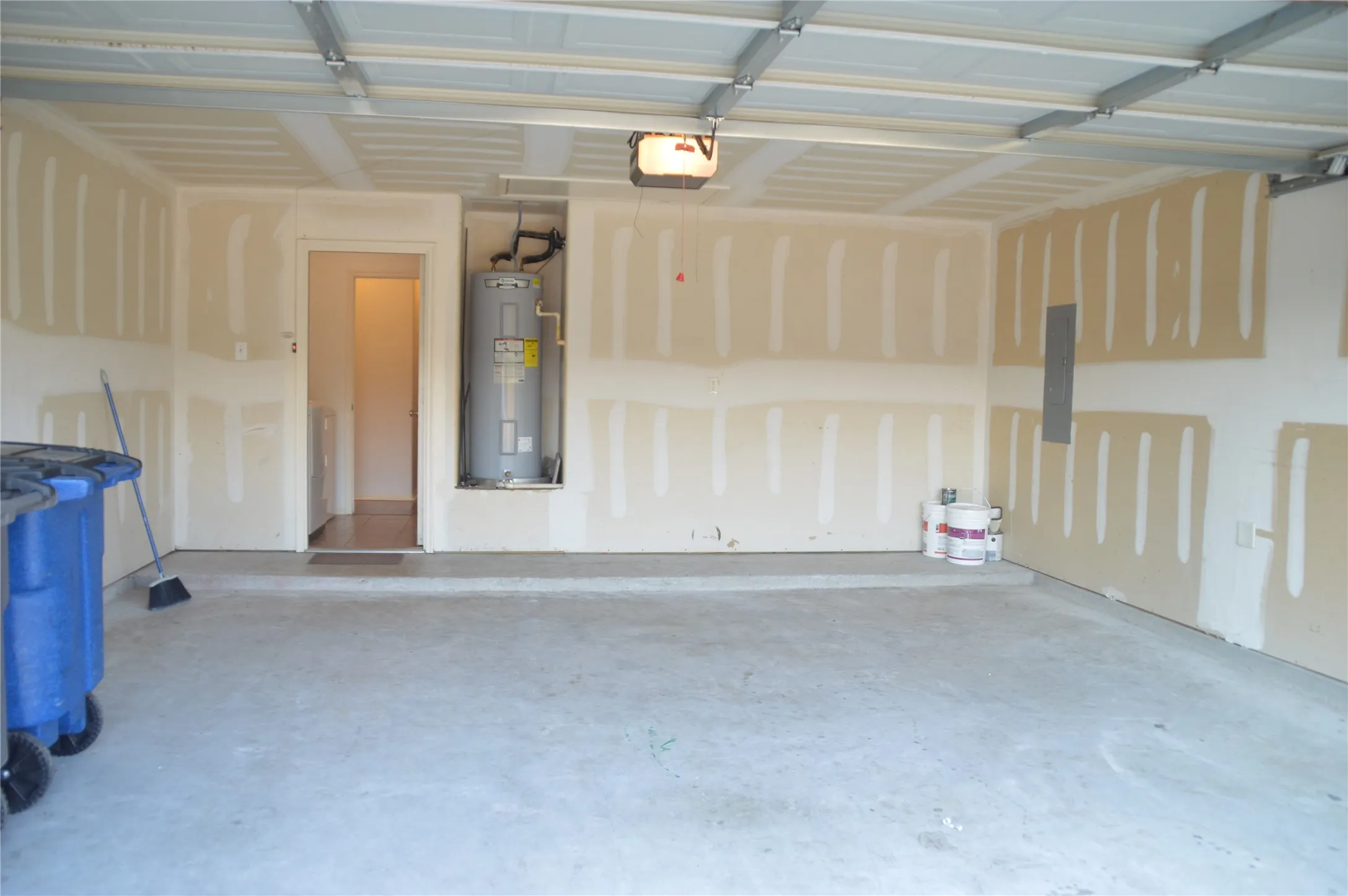 Single Family Residence For Rent in Collin County , 145 Meadow Crest Drive, Princeton, Texas 75407, 3 Bedroom, 2 Bathroom, Garage spaces, 1,319 Sqft, built in 2010, mls#21375705, Real Estate Agent in Princeton, Homes For Rent in Collin county, Homes For Rent in Princeton, Realtor in Princeton Texas, Real Estate Brokerage Independent Realty Texas, Luminita Cordes Realtor