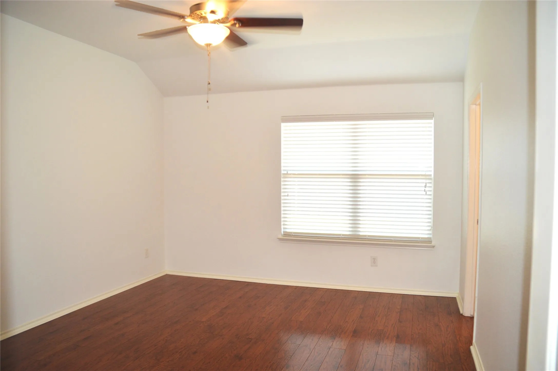 Single Family Residence For Rent in Collin County , 145 Meadow Crest Drive, Princeton, Texas 75407, 3 Bedroom, 2 Bathroom, Garage spaces, 1,319 Sqft, built in 2010, mls#21375705, Real Estate Agent in Princeton, Homes For Rent in Collin county, Homes For Rent in Princeton, Realtor in Princeton Texas, Real Estate Brokerage Independent Realty Texas, Luminita Cordes Realtor