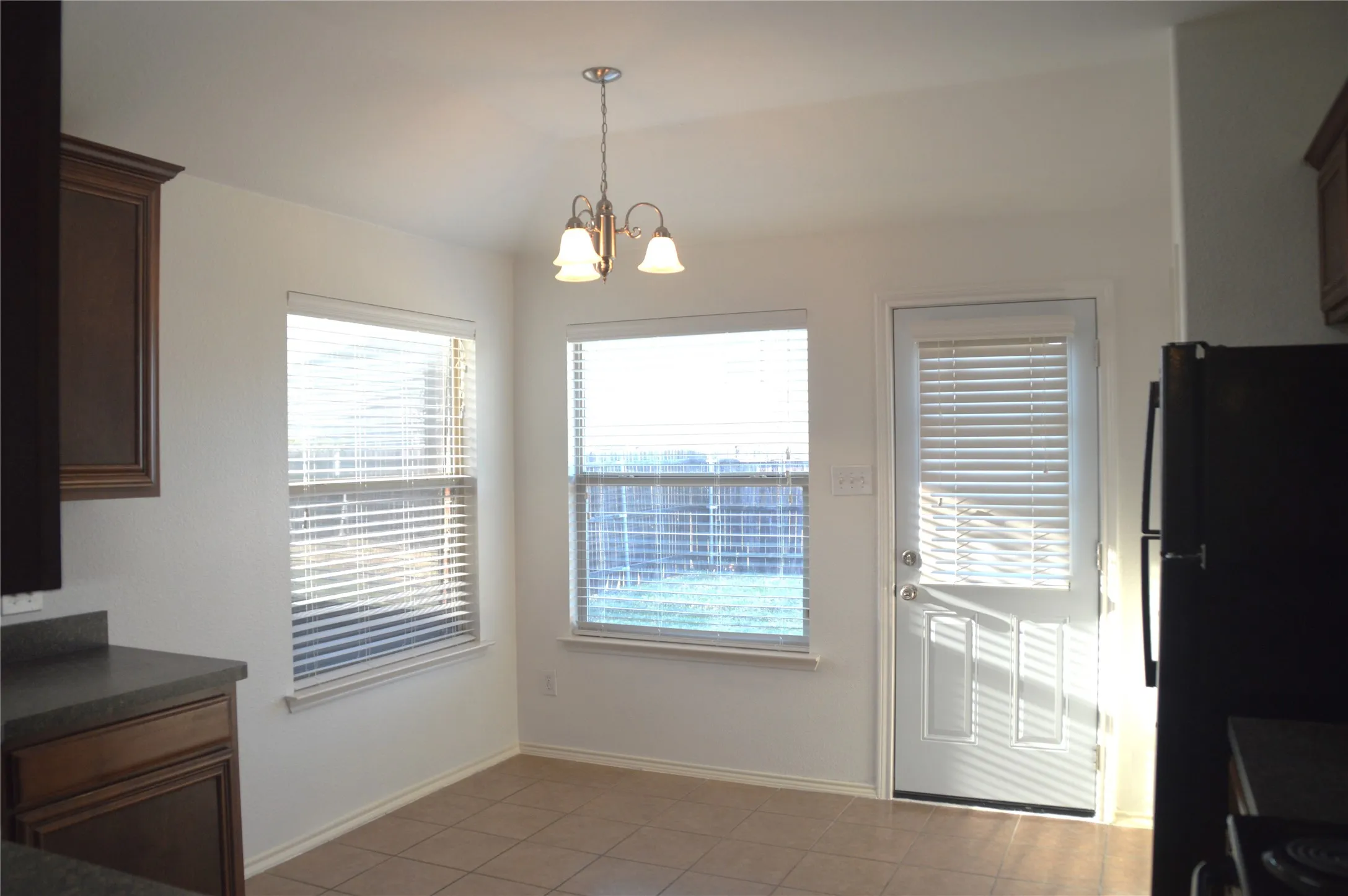 Single Family Residence For Rent in Collin County , 145 Meadow Crest Drive, Princeton, Texas 75407, 3 Bedroom, 2 Bathroom, Garage spaces, 1,319 Sqft, built in 2010, mls#21375705, Real Estate Agent in Princeton, Homes For Rent in Collin county, Homes For Rent in Princeton, Realtor in Princeton Texas, Real Estate Brokerage Independent Realty Texas, Luminita Cordes Realtor