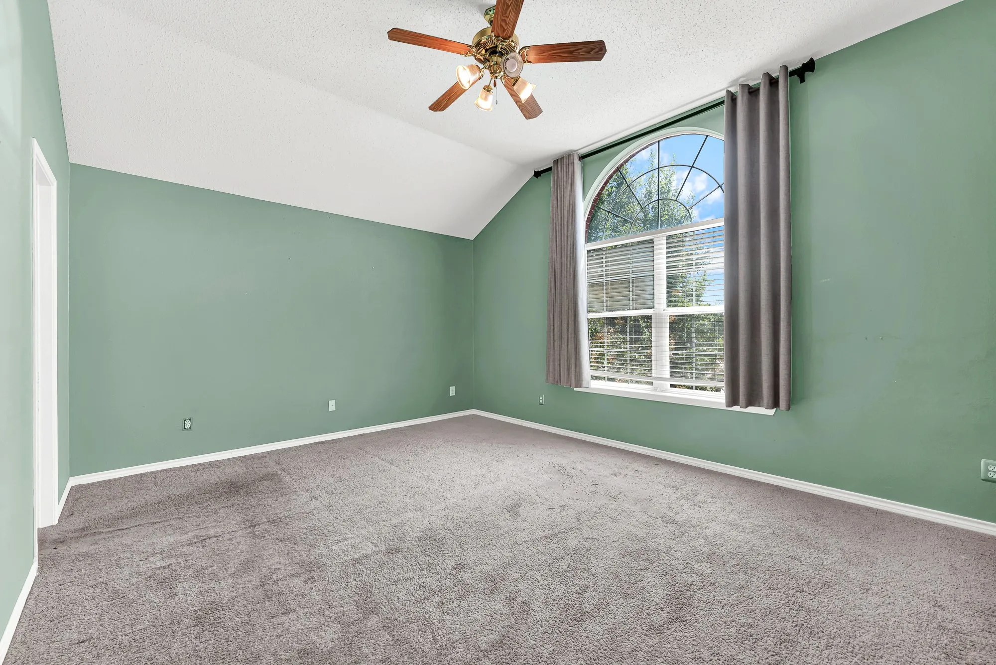 Single Family Residence For Sale in Collin County , 1533 Balboa Lane, Allen, Texas 75002, 4 Bedroom, 3 Bathroom, 2 Garage spaces, 2,305 Sqft, built in 2002, mls#21375979, Real Estate Agent in Allen, Homes For Sale in Collin county, Homes For Sale in Allen, Realtor in Allen Texas, Real Estate Brokerage Independent Realty Texas, Luminita Cordes Realtor
