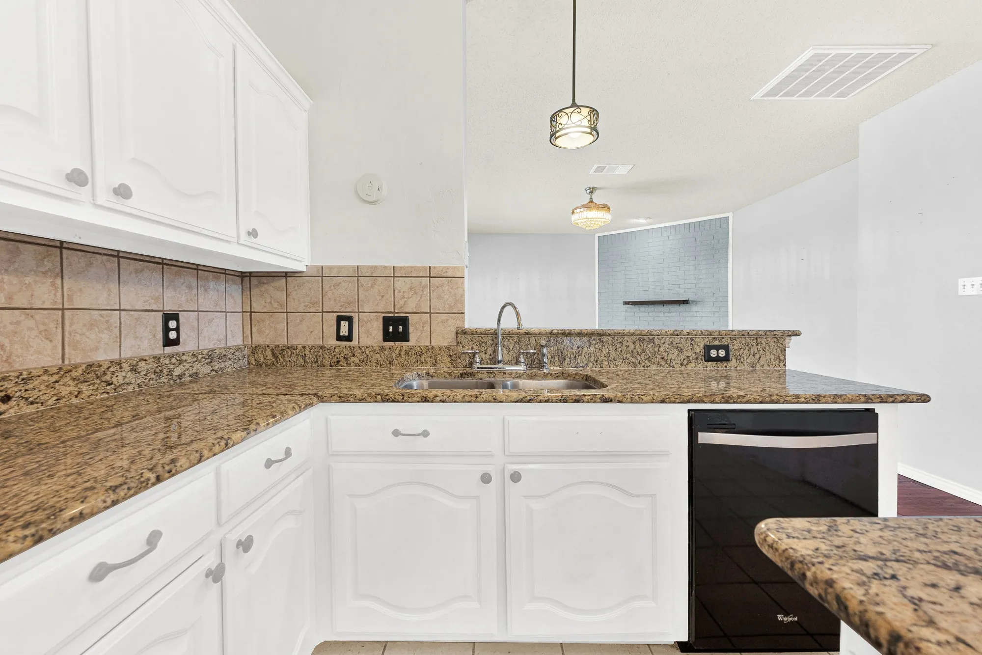 Single Family Residence For Sale in Collin County , 1533 Balboa Lane, Allen, Texas 75002, 4 Bedroom, 3 Bathroom, 2 Garage spaces, 2,305 Sqft, built in 2002, mls#21375979, Real Estate Agent in Allen, Homes For Sale in Collin county, Homes For Sale in Allen, Realtor in Allen Texas, Real Estate Brokerage Independent Realty Texas, Luminita Cordes Realtor