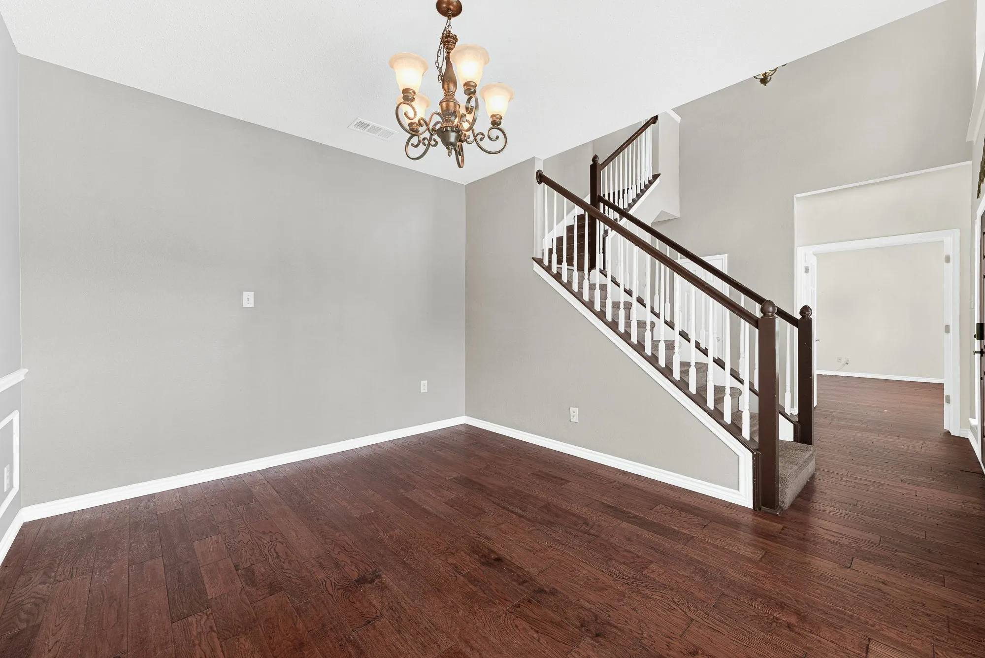 Single Family Residence For Sale in Collin County , 1533 Balboa Lane, Allen, Texas 75002, 4 Bedroom, 3 Bathroom, 2 Garage spaces, 2,305 Sqft, built in 2002, mls#21375979, Real Estate Agent in Allen, Homes For Sale in Collin county, Homes For Sale in Allen, Realtor in Allen Texas, Real Estate Brokerage Independent Realty Texas, Luminita Cordes Realtor