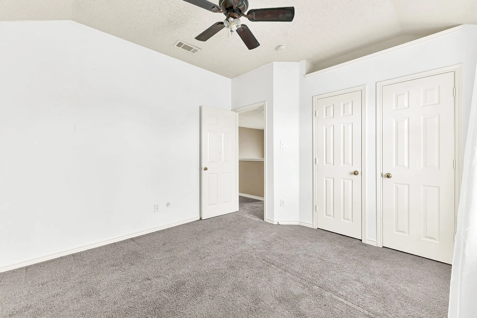 Single Family Residence For Sale in Collin County , 1533 Balboa Lane, Allen, Texas 75002, 4 Bedroom, 3 Bathroom, 2 Garage spaces, 2,305 Sqft, built in 2002, mls#21375979, Real Estate Agent in Allen, Homes For Sale in Collin county, Homes For Sale in Allen, Realtor in Allen Texas, Real Estate Brokerage Independent Realty Texas, Luminita Cordes Realtor