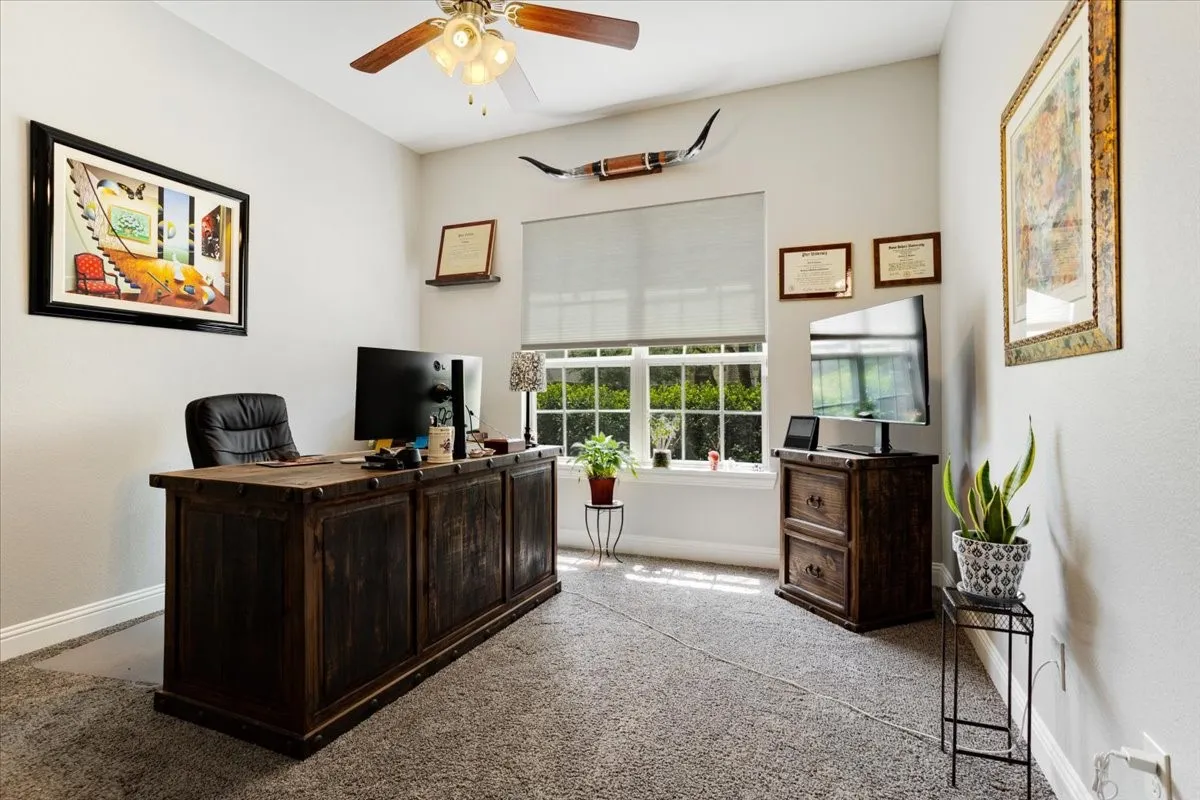 Single Family Residence For Sale in Collin County , 10716 Marble Falls Place, Mc Kinney, Texas 75071, 4 Bedroom, 4 Bathroom, 2 Garage spaces, 2,911 Sqft, built in 2016, mls#21375953, Real Estate Agent in Mc Kinney, Homes For Sale in Collin county, Homes For Sale in Mc Kinney, Realtor in Mc Kinney Texas, Real Estate Brokerage Independent Realty Texas, Luminita Cordes Realtor