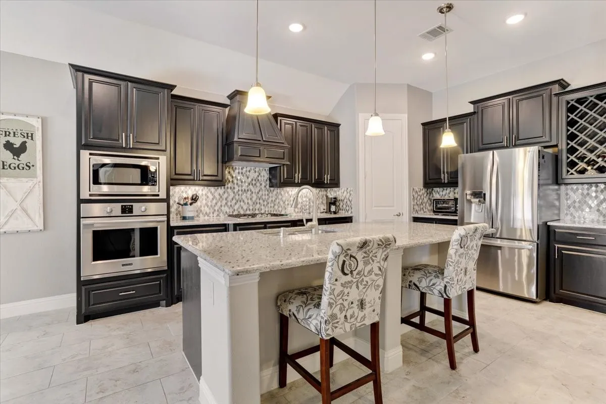 Single Family Residence For Sale in Collin County , 10716 Marble Falls Place, Mc Kinney, Texas 75071, 4 Bedroom, 4 Bathroom, 2 Garage spaces, 2,911 Sqft, built in 2016, mls#21375953, Real Estate Agent in Mc Kinney, Homes For Sale in Collin county, Homes For Sale in Mc Kinney, Realtor in Mc Kinney Texas, Real Estate Brokerage Independent Realty Texas, Luminita Cordes Realtor