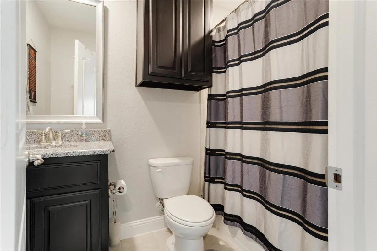 Single Family Residence For Sale in Collin County , 10716 Marble Falls Place, Mc Kinney, Texas 75071, 4 Bedroom, 4 Bathroom, 2 Garage spaces, 2,911 Sqft, built in 2016, mls#21375953, Real Estate Agent in Mc Kinney, Homes For Sale in Collin county, Homes For Sale in Mc Kinney, Realtor in Mc Kinney Texas, Real Estate Brokerage Independent Realty Texas, Luminita Cordes Realtor