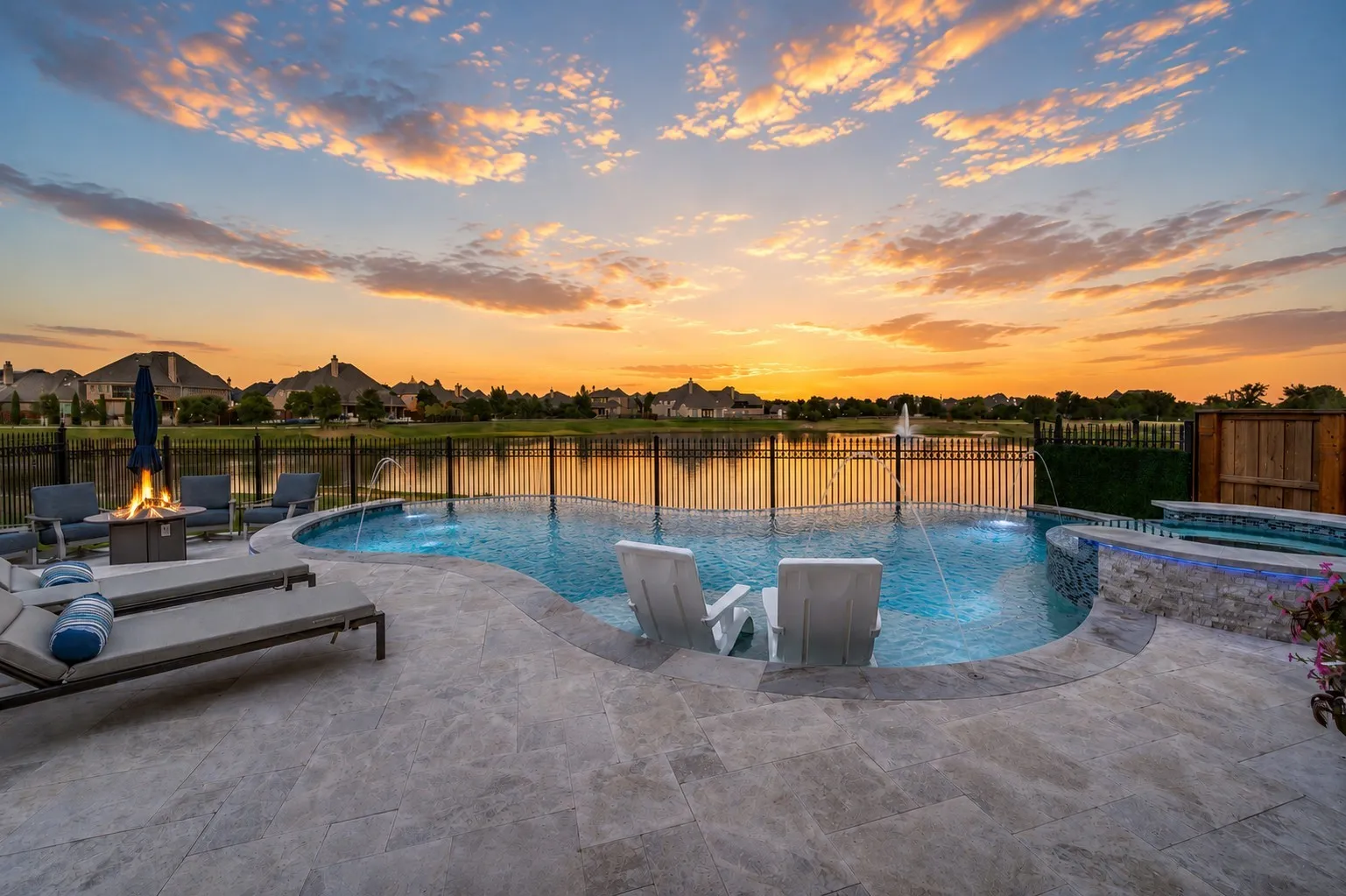Single Family Residence For Sale in Denton County , 7709 Ivey, The Colony, Texas 75056, 4 Bedroom, 5 Bathroom, 3 Garage spaces, 3,746 Sqft, built in 2017, mls#21373307, Real Estate Agent in The Colony, Homes For Sale in Denton county, Homes For Sale in The Colony, Realtor in The Colony Texas, Real Estate Brokerage Independent Realty Texas, Luminita Cordes Realtor