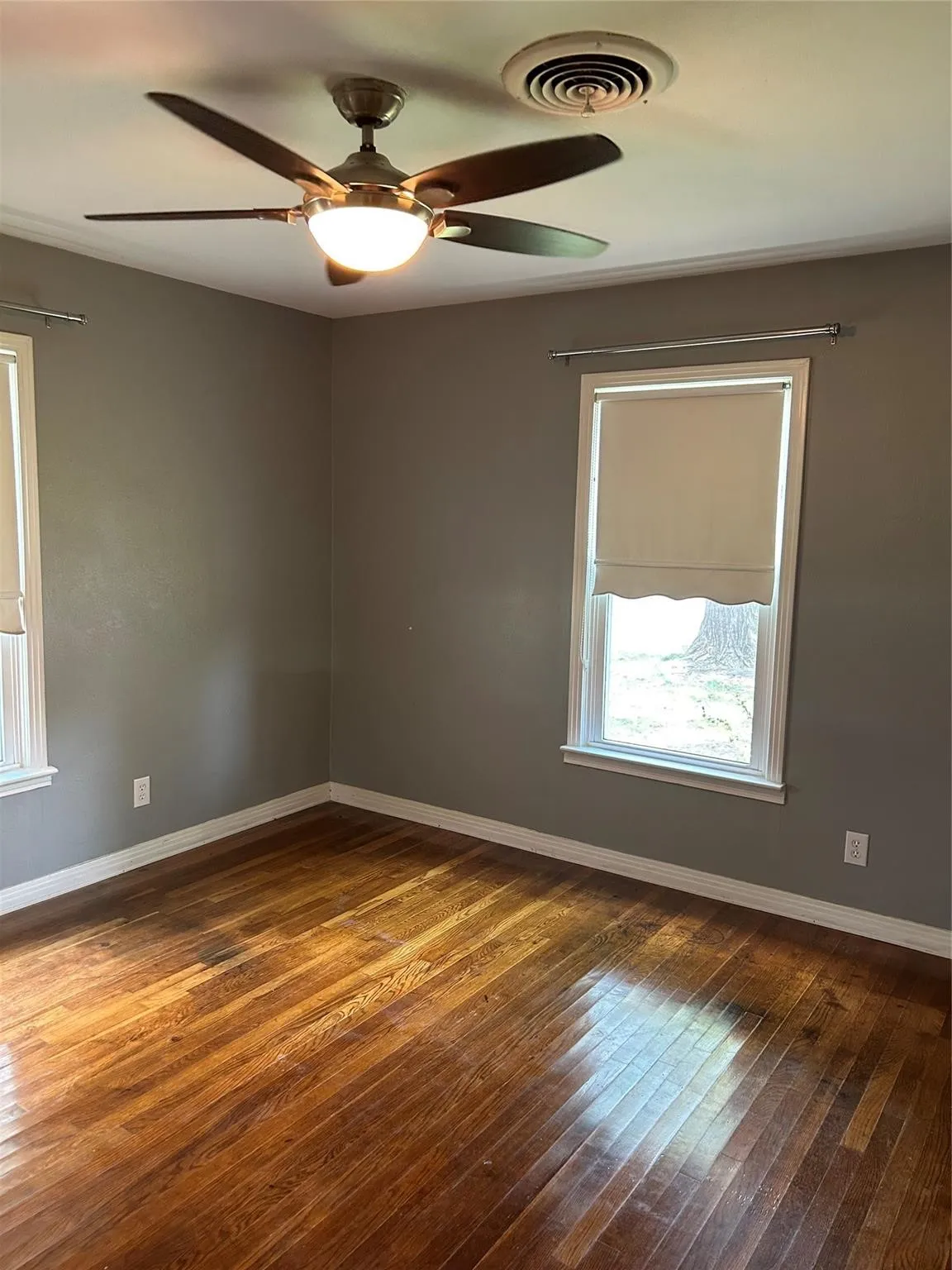 Single Family Residence For Rent in Dallas County , 1202 Overhill Drive, Garland, Texas 75041, 3 Bedroom, 1 Bathroom, 1 Garage spaces, 832 Sqft, built in 1957, mls#21375962, Real Estate Agent in Garland, Homes For Rent in Dallas county, Homes For Rent in Garland, Realtor in Garland Texas, Real Estate Brokerage Independent Realty Texas, Luminita Cordes Realtor