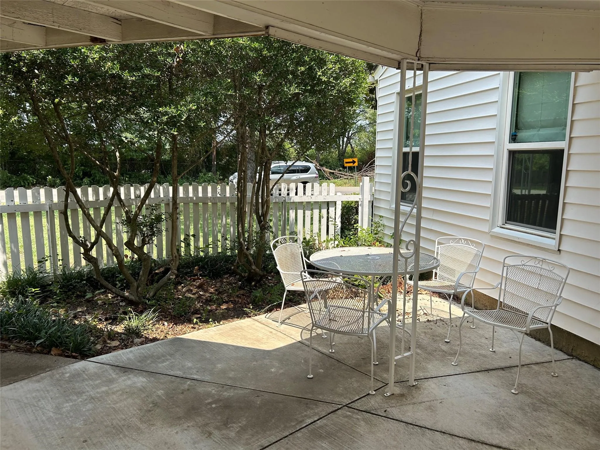 Single Family Residence For Rent in Dallas County , 1202 Overhill Drive, Garland, Texas 75041, 3 Bedroom, 1 Bathroom, 1 Garage spaces, 832 Sqft, built in 1957, mls#21375962, Real Estate Agent in Garland, Homes For Rent in Dallas county, Homes For Rent in Garland, Realtor in Garland Texas, Real Estate Brokerage Independent Realty Texas, Luminita Cordes Realtor