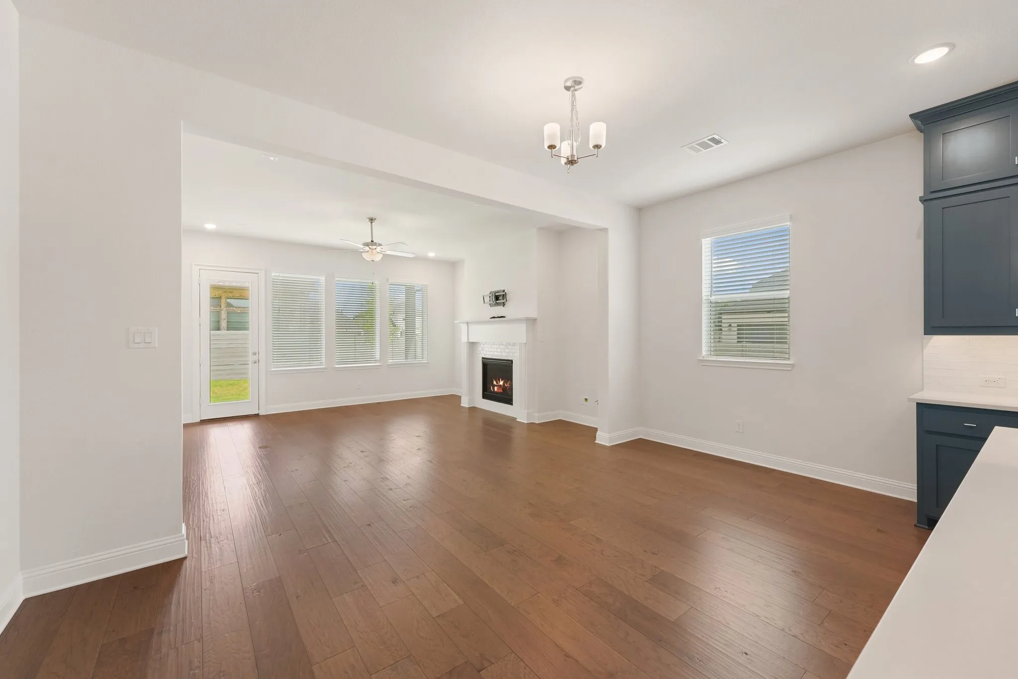Single Family Residence For Rent in Denton County , 1302 19th Street, Northlake, Texas 76226, 4 Bedroom, 3 Bathroom, 2 Garage spaces, 2,492 Sqft, built in 2024, mls#21375991, Real Estate Agent in Northlake, Homes For Rent in Denton county, Homes For Rent in Northlake, Realtor in Northlake Texas, Real Estate Brokerage Independent Realty Texas, Luminita Cordes Realtor