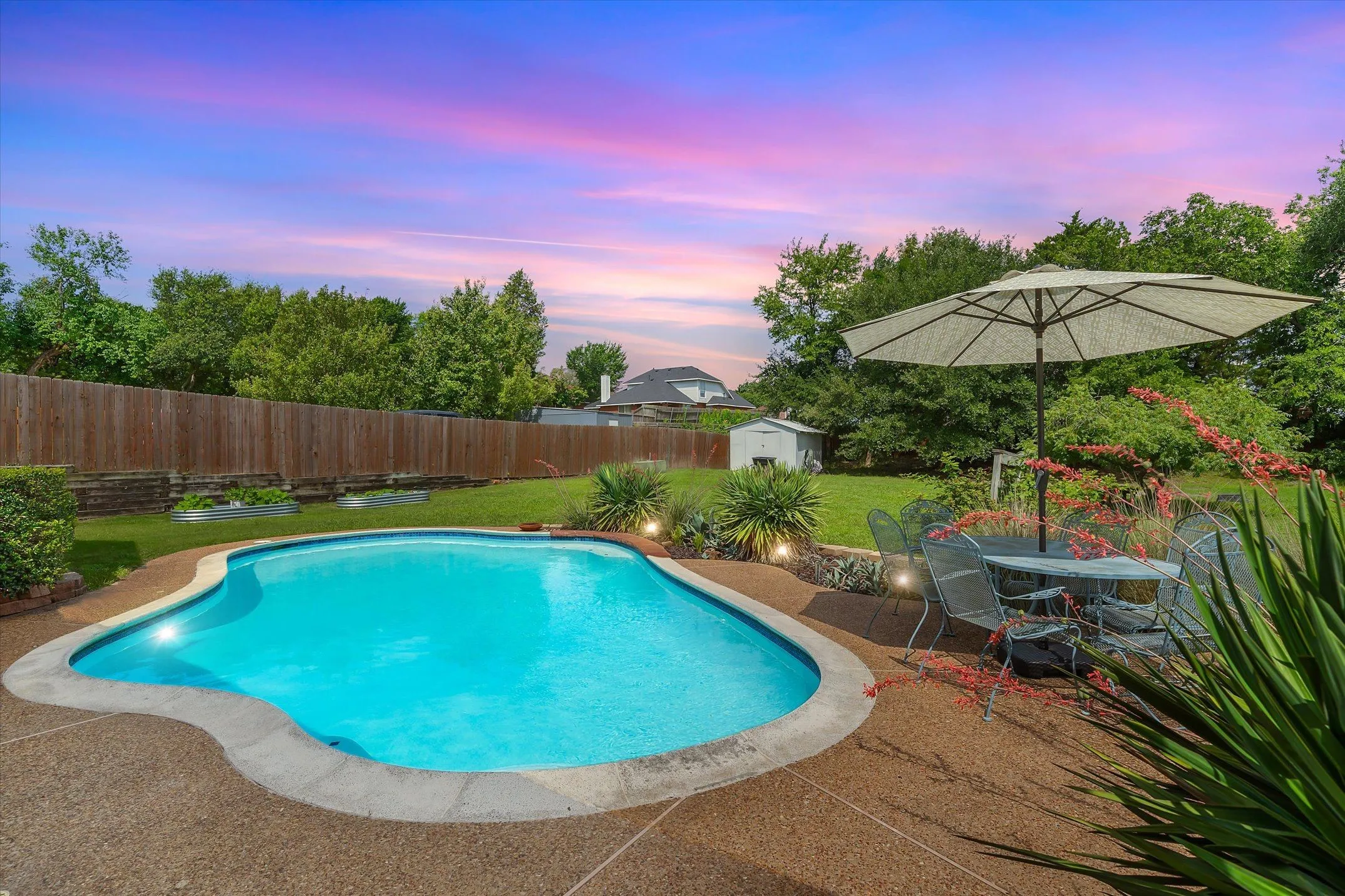Single Family Residence For Sale in Dallas County , 2113 Blackfoot Trail, Mesquite, Texas 75149, 4 Bedroom, 3 Bathroom, 2 Garage spaces, 2,925 Sqft, built in 1992, mls#21375351, Real Estate Agent in Mesquite, Homes For Sale in Dallas county, Homes For Sale in Mesquite, Realtor in Mesquite Texas, Real Estate Brokerage Independent Realty Texas, Luminita Cordes Realtor