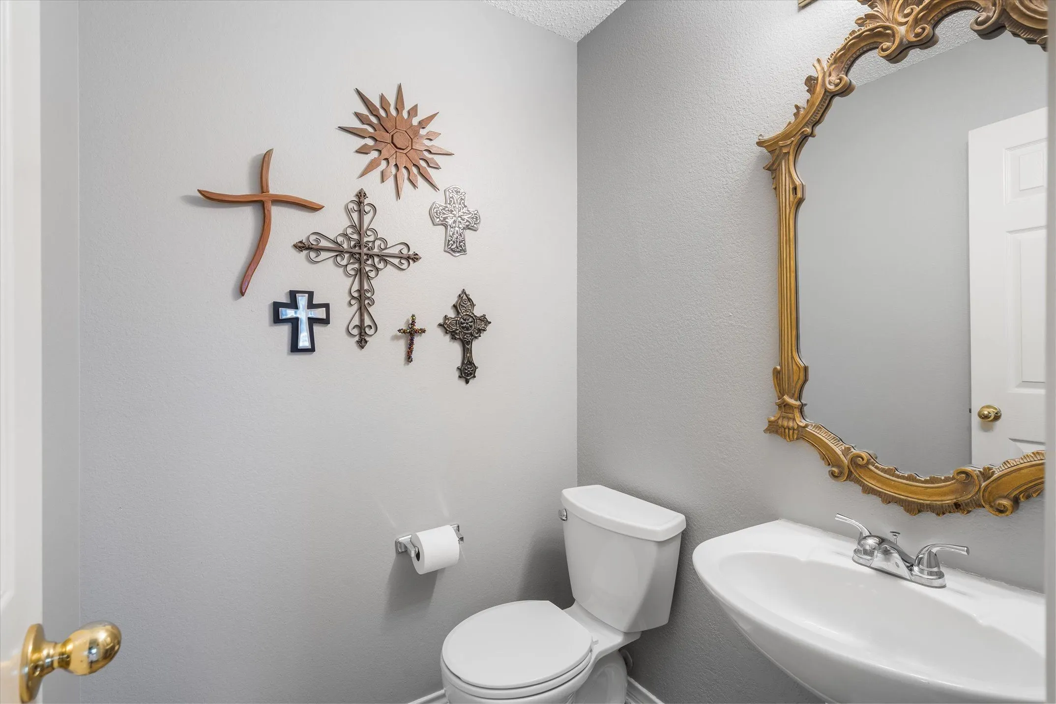 Single Family Residence For Sale in Dallas County , 2113 Blackfoot Trail, Mesquite, Texas 75149, 4 Bedroom, 3 Bathroom, 2 Garage spaces, 2,925 Sqft, built in 1992, mls#21375351, Real Estate Agent in Mesquite, Homes For Sale in Dallas county, Homes For Sale in Mesquite, Realtor in Mesquite Texas, Real Estate Brokerage Independent Realty Texas, Luminita Cordes Realtor