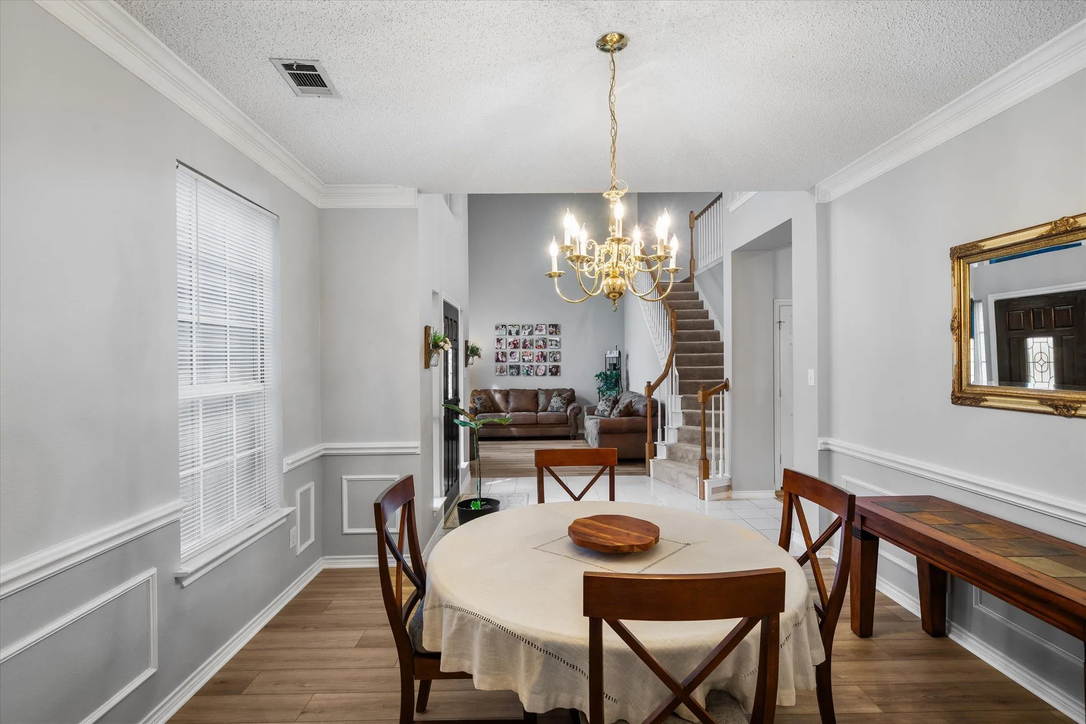 Single Family Residence For Sale in Dallas County , 2113 Blackfoot Trail, Mesquite, Texas 75149, 4 Bedroom, 3 Bathroom, 2 Garage spaces, 2,925 Sqft, built in 1992, mls#21375351, Real Estate Agent in Mesquite, Homes For Sale in Dallas county, Homes For Sale in Mesquite, Realtor in Mesquite Texas, Real Estate Brokerage Independent Realty Texas, Luminita Cordes Realtor