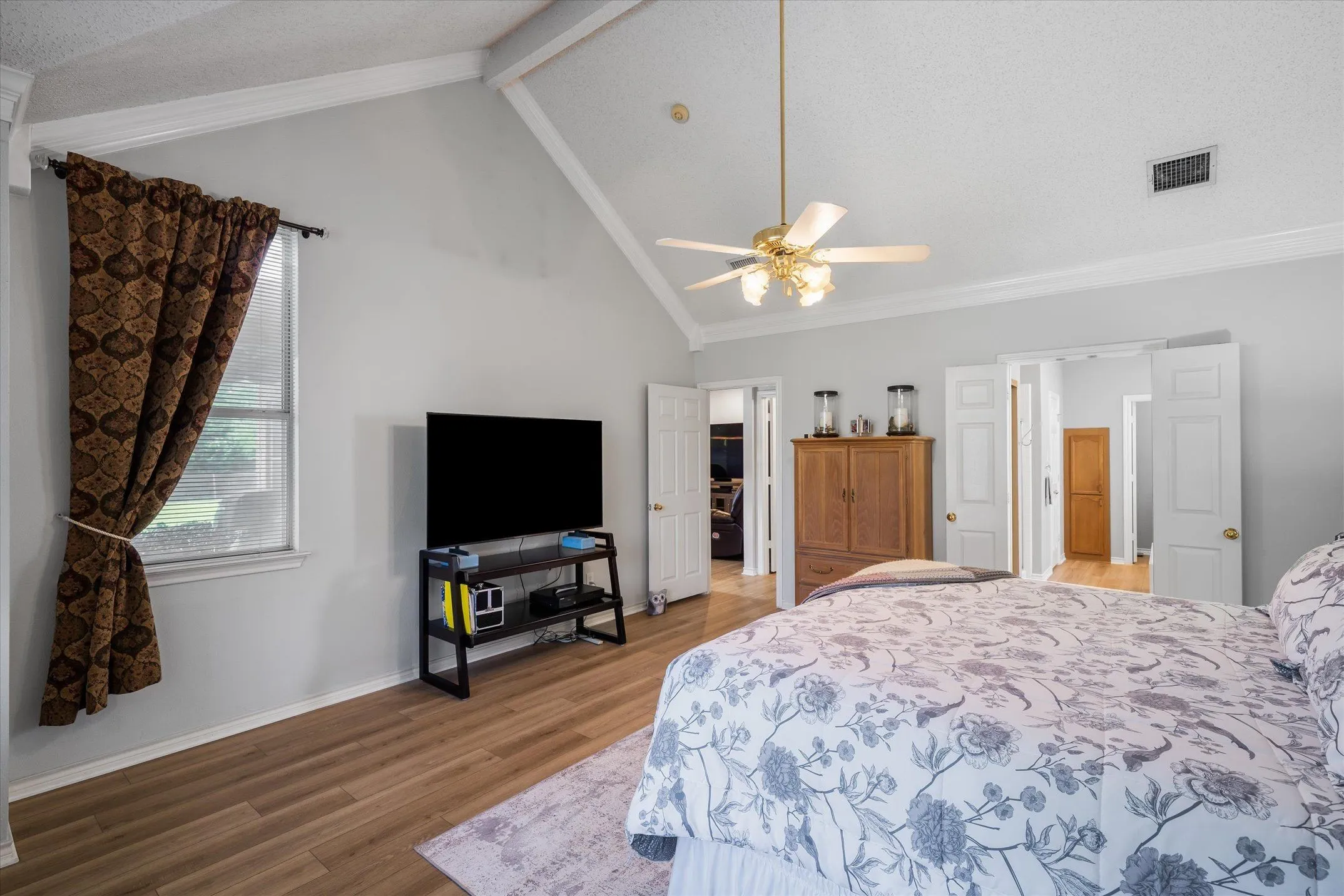 Single Family Residence For Sale in Dallas County , 2113 Blackfoot Trail, Mesquite, Texas 75149, 4 Bedroom, 3 Bathroom, 2 Garage spaces, 2,925 Sqft, built in 1992, mls#21375351, Real Estate Agent in Mesquite, Homes For Sale in Dallas county, Homes For Sale in Mesquite, Realtor in Mesquite Texas, Real Estate Brokerage Independent Realty Texas, Luminita Cordes Realtor