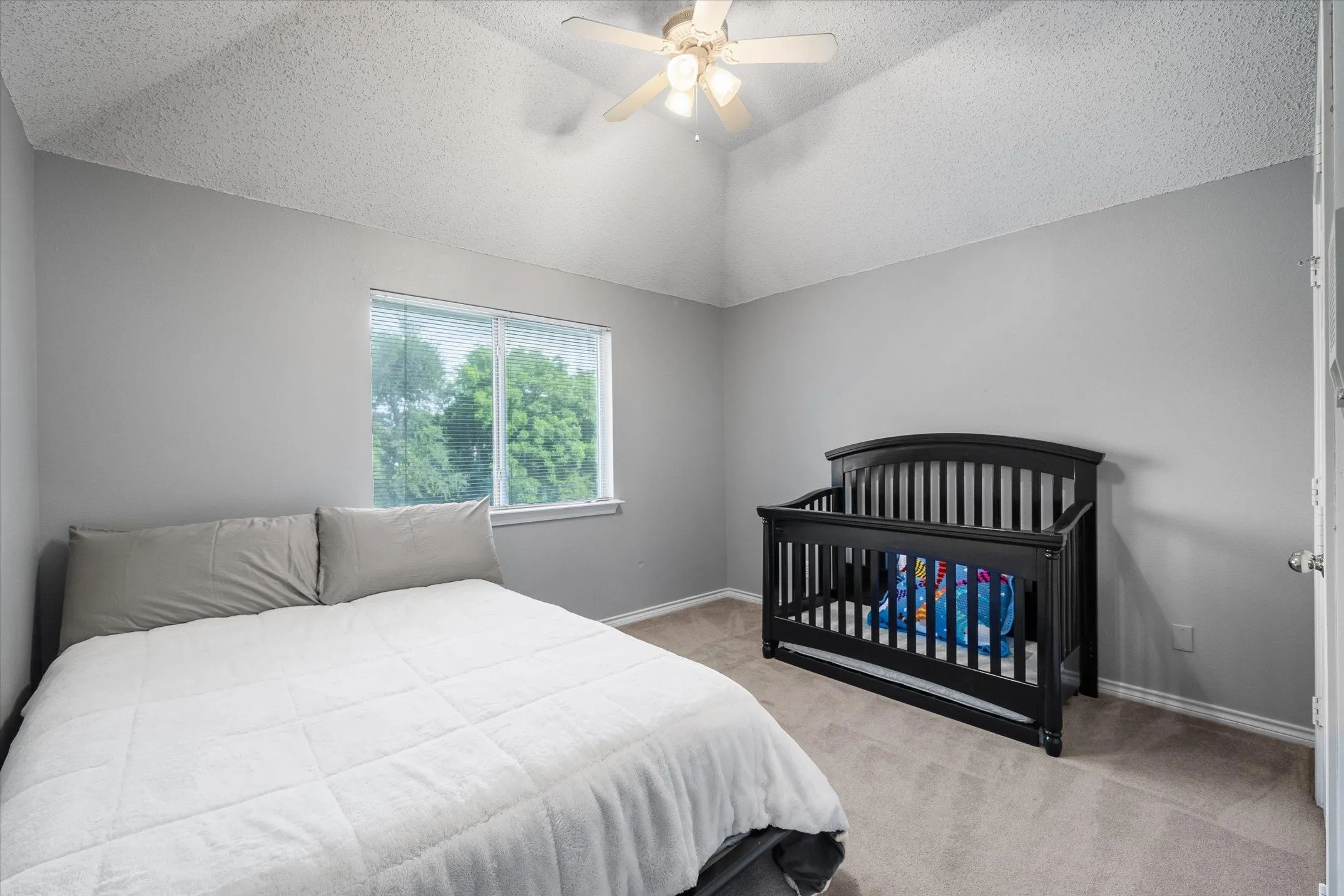Single Family Residence For Sale in Dallas County , 2113 Blackfoot Trail, Mesquite, Texas 75149, 4 Bedroom, 3 Bathroom, 2 Garage spaces, 2,925 Sqft, built in 1992, mls#21375351, Real Estate Agent in Mesquite, Homes For Sale in Dallas county, Homes For Sale in Mesquite, Realtor in Mesquite Texas, Real Estate Brokerage Independent Realty Texas, Luminita Cordes Realtor
