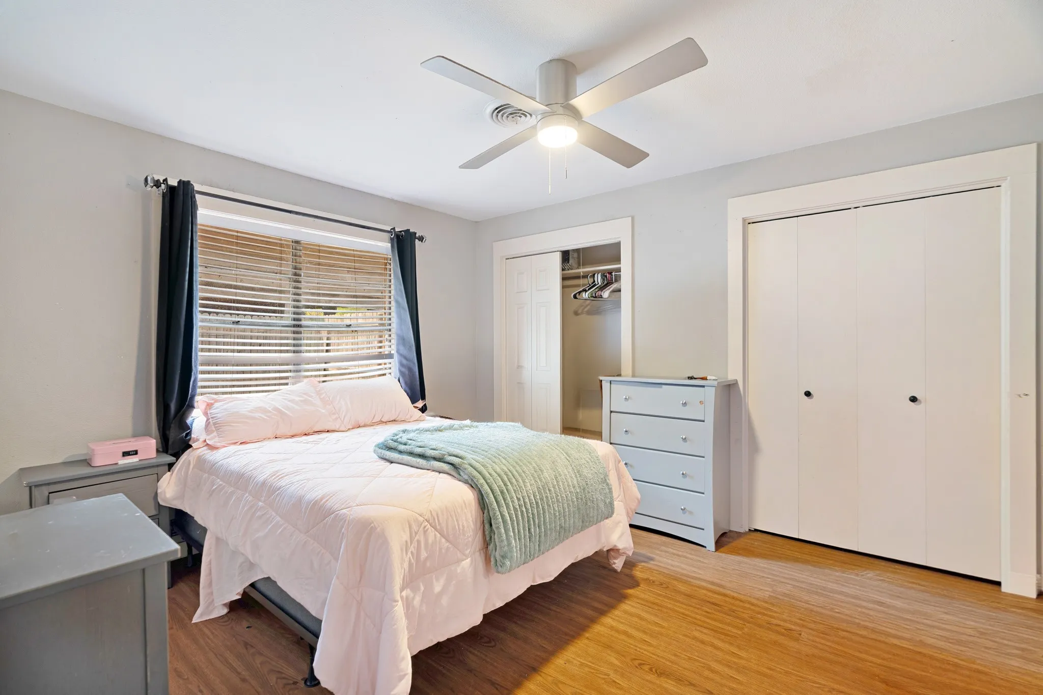 Single Family Residence For Sale in Titus County , 107 Short Street, Talco, Texas 75487, 3 Bedroom, 2 Bathroom, 1 Garage spaces, 1,644 Sqft, built in 1962, mls#21376001, Real Estate Agent in Talco, Homes For Sale in Titus county, Homes For Sale in Talco, Realtor in Talco Texas, Real Estate Brokerage Independent Realty Texas, Luminita Cordes Realtor