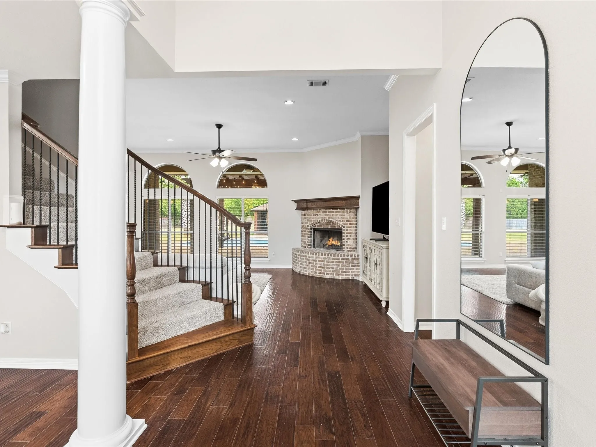 Single Family Residence For Sale in Ellis County , 8630 Glenloch Drive, Red Oak, Texas 75154, 4 Bedroom, 5 Bathroom, 3 Garage spaces, 3,734 Sqft, built in 2003, mls#21359860, Real Estate Agent in Red Oak, Homes For Sale in Ellis county, Homes For Sale in Red Oak, Realtor in Red Oak Texas, Real Estate Brokerage Independent Realty Texas, Luminita Cordes Realtor