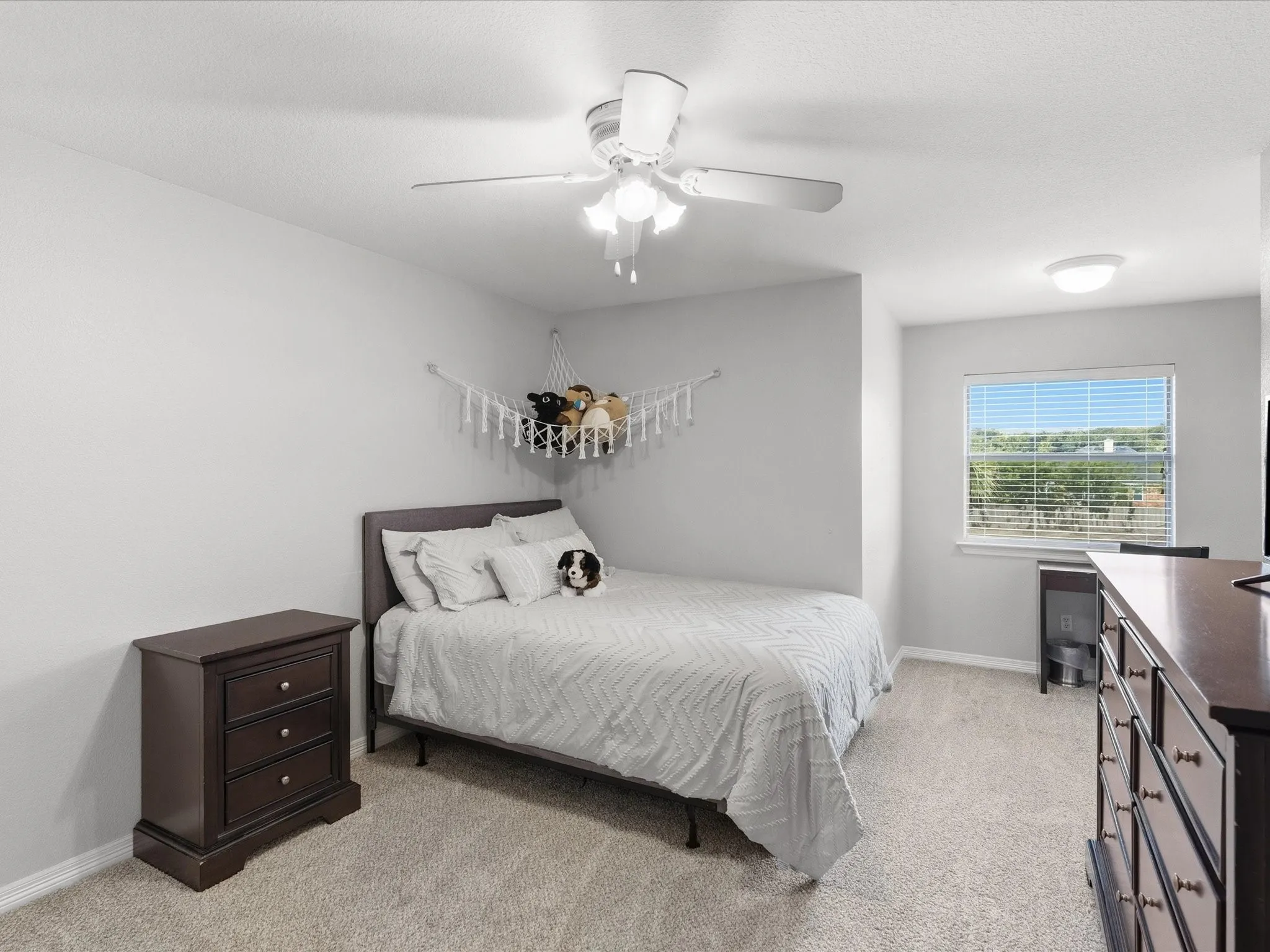 Single Family Residence For Sale in Ellis County , 8630 Glenloch Drive, Red Oak, Texas 75154, 4 Bedroom, 5 Bathroom, 3 Garage spaces, 3,734 Sqft, built in 2003, mls#21359860, Real Estate Agent in Red Oak, Homes For Sale in Ellis county, Homes For Sale in Red Oak, Realtor in Red Oak Texas, Real Estate Brokerage Independent Realty Texas, Luminita Cordes Realtor
