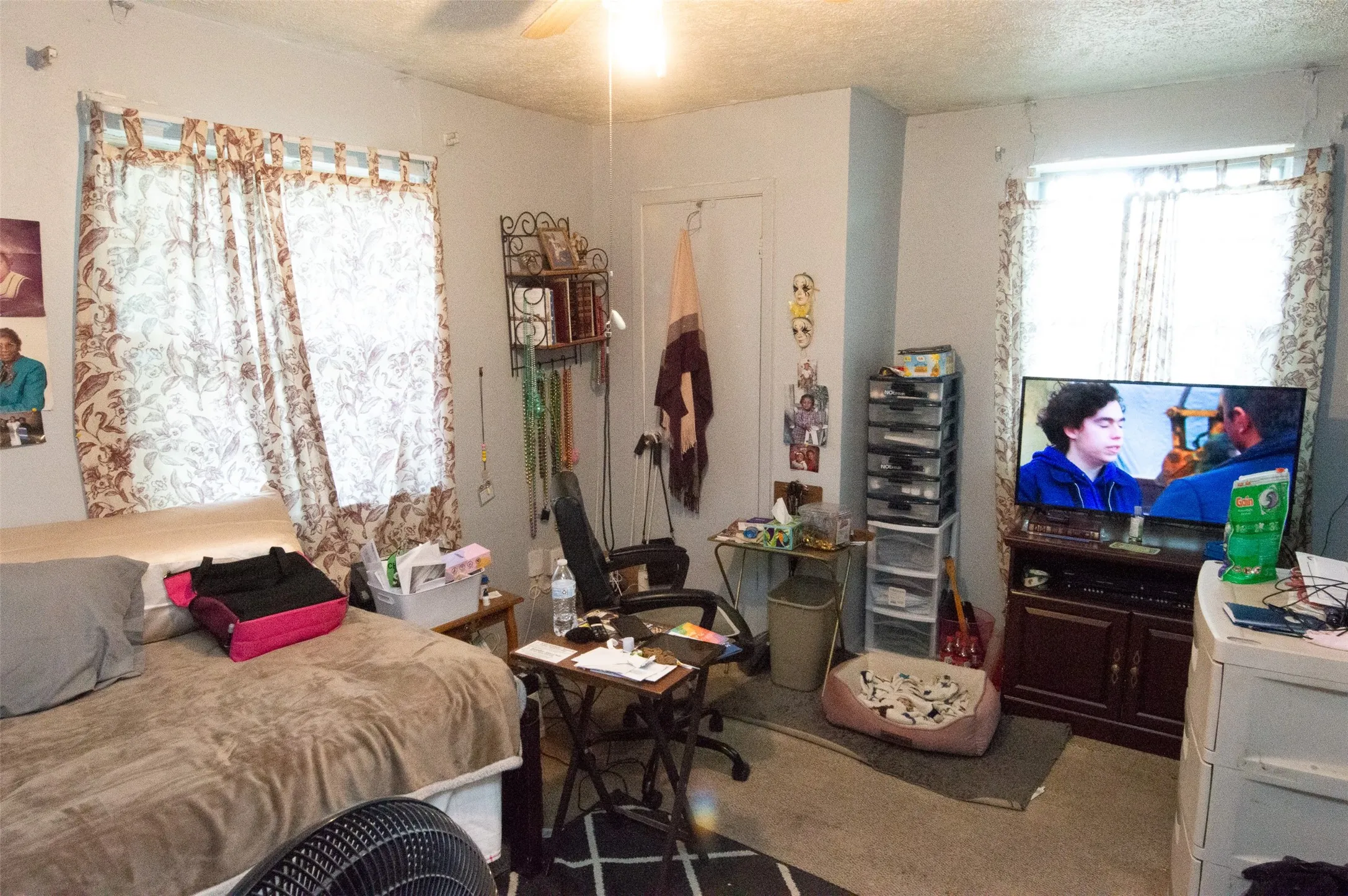 2ND MASTER BEDROOM W-FULL BATH
