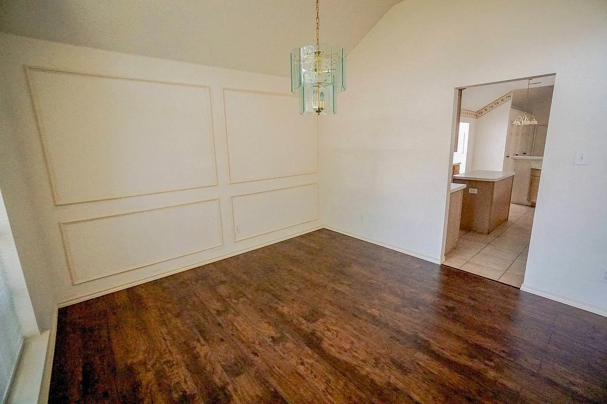Single Family Residence For Rent in Dallas County , 624 Elm Falls Place, Mesquite, Texas 75181, 4 Bedroom, 2 Bathroom, 2 Garage spaces, 2,444 Sqft, built in 1994, mls#21373390, Real Estate Agent in Mesquite, Homes For Rent in Dallas county, Homes For Rent in Mesquite, Realtor in Mesquite Texas, Real Estate Brokerage Independent Realty Texas, Luminita Cordes Realtor