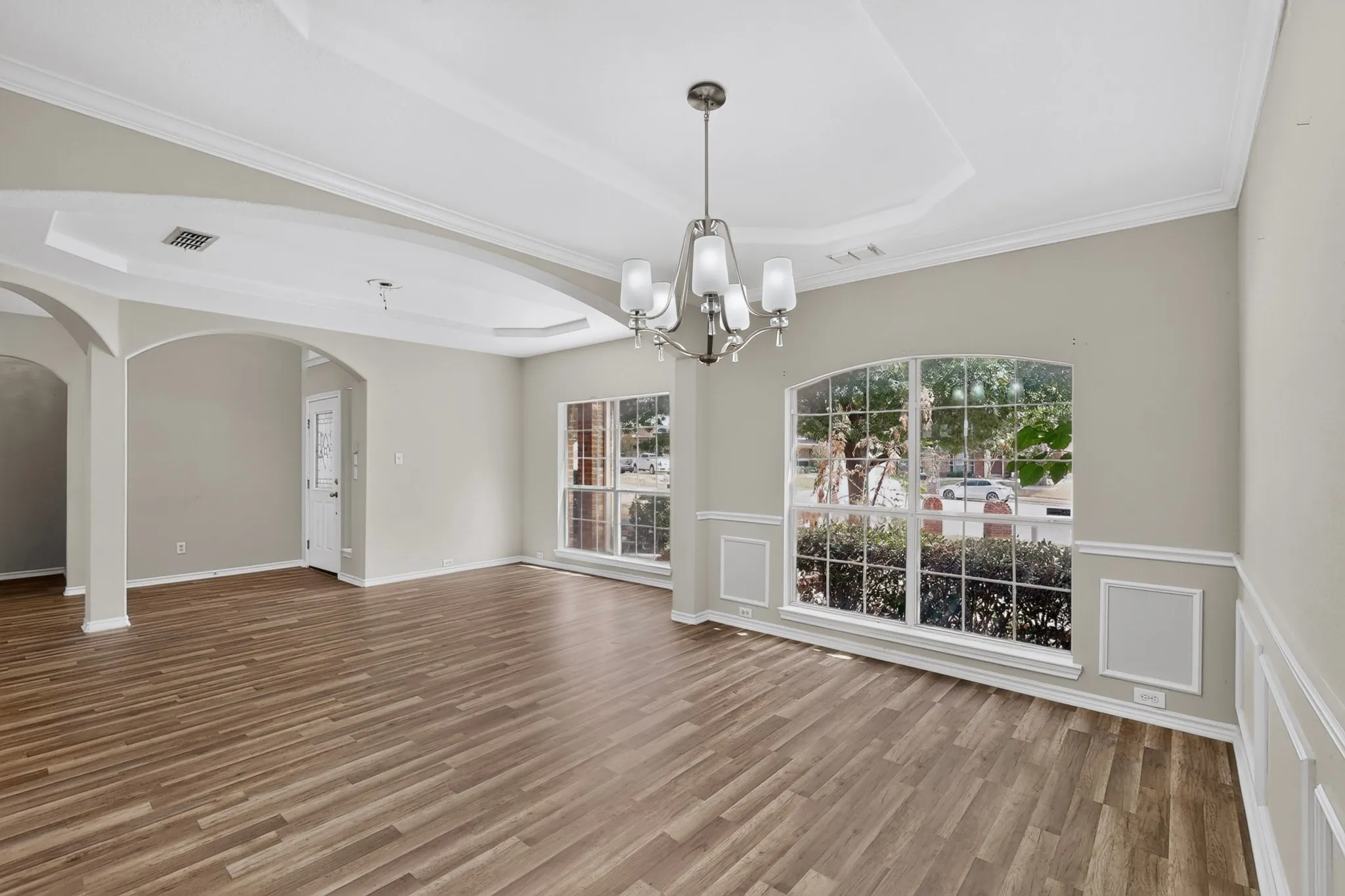 Single Family Residence For Sale in Tarrant County , 8504 Cedar Brush Court, Fort Worth, Texas 76123, 5 Bedroom, 4 Bathroom, 2 Garage spaces, 3,876 Sqft, built in 2006, mls#21371688, Real Estate Agent in Fort Worth, Homes For Sale in Tarrant county, Homes For Sale in Fort Worth, Realtor in Fort Worth Texas, Real Estate Brokerage Independent Realty Texas, Luminita Cordes Realtor