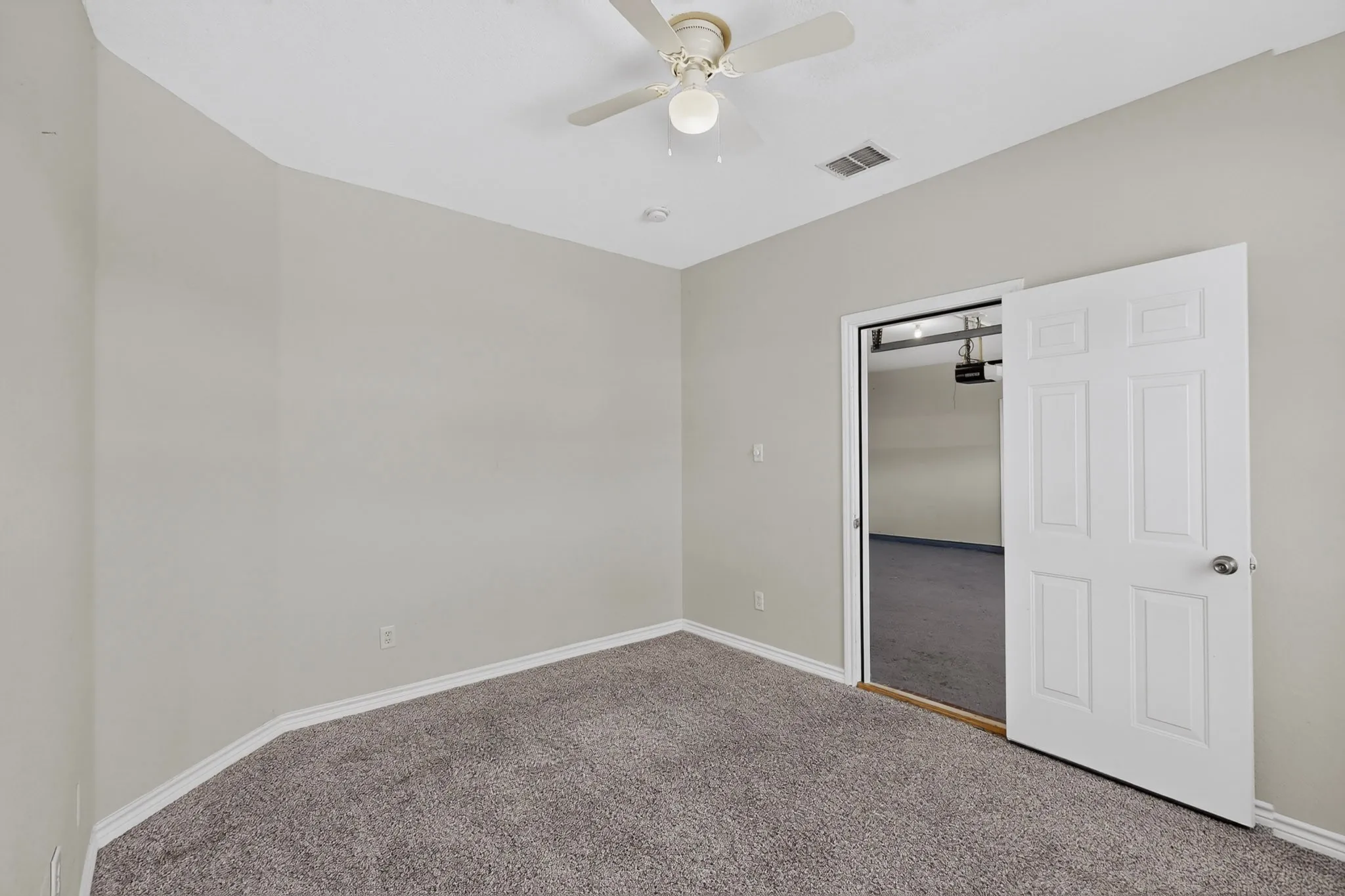 Single Family Residence For Sale in Tarrant County , 8504 Cedar Brush Court, Fort Worth, Texas 76123, 5 Bedroom, 4 Bathroom, 2 Garage spaces, 3,876 Sqft, built in 2006, mls#21371688, Real Estate Agent in Fort Worth, Homes For Sale in Tarrant county, Homes For Sale in Fort Worth, Realtor in Fort Worth Texas, Real Estate Brokerage Independent Realty Texas, Luminita Cordes Realtor