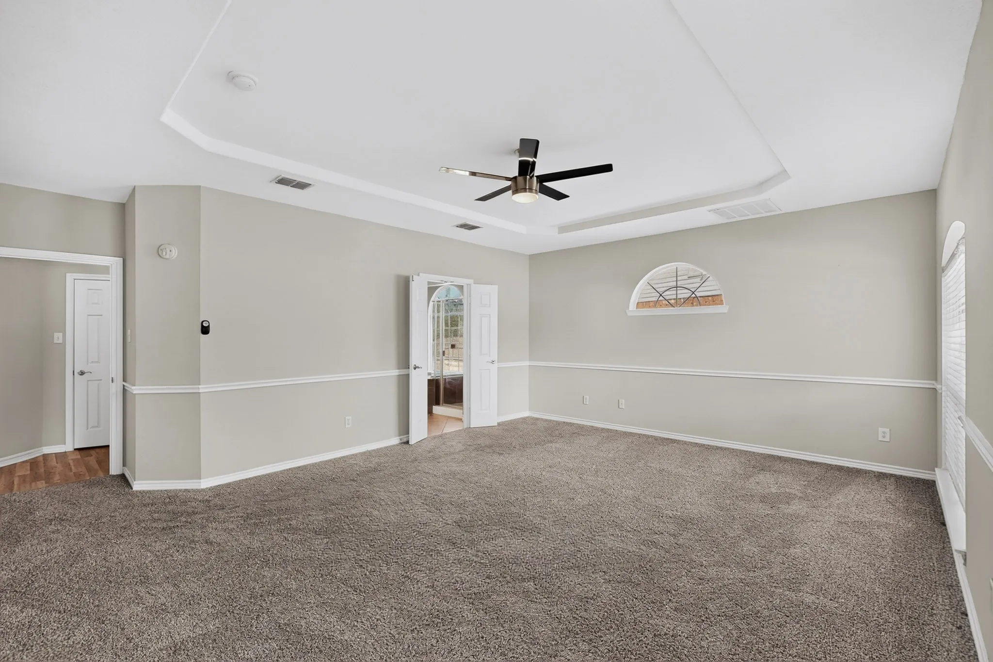 Single Family Residence For Sale in Tarrant County , 8504 Cedar Brush Court, Fort Worth, Texas 76123, 5 Bedroom, 4 Bathroom, 2 Garage spaces, 3,876 Sqft, built in 2006, mls#21371688, Real Estate Agent in Fort Worth, Homes For Sale in Tarrant county, Homes For Sale in Fort Worth, Realtor in Fort Worth Texas, Real Estate Brokerage Independent Realty Texas, Luminita Cordes Realtor