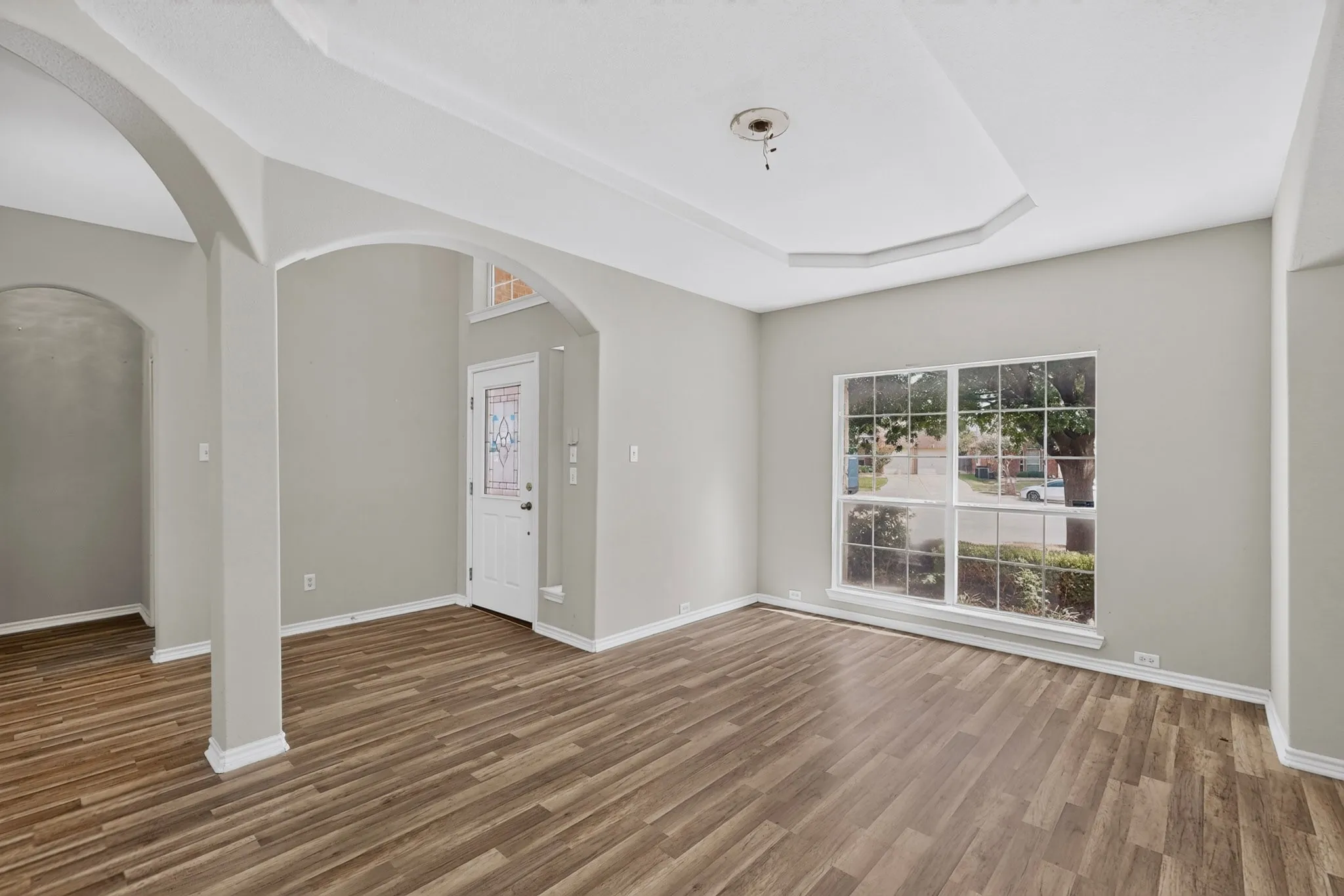 Single Family Residence For Sale in Tarrant County , 8504 Cedar Brush Court, Fort Worth, Texas 76123, 5 Bedroom, 4 Bathroom, 2 Garage spaces, 3,876 Sqft, built in 2006, mls#21371688, Real Estate Agent in Fort Worth, Homes For Sale in Tarrant county, Homes For Sale in Fort Worth, Realtor in Fort Worth Texas, Real Estate Brokerage Independent Realty Texas, Luminita Cordes Realtor