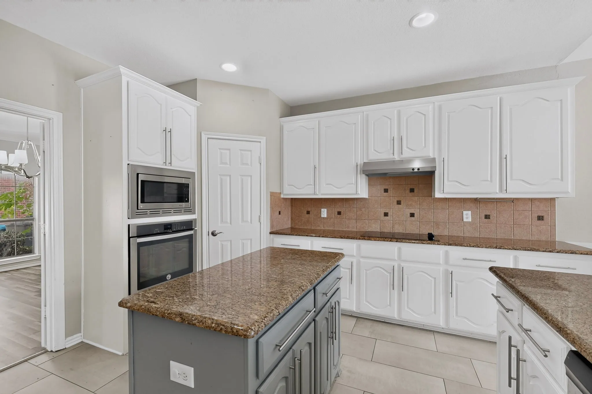 Single Family Residence For Sale in Tarrant County , 8504 Cedar Brush Court, Fort Worth, Texas 76123, 5 Bedroom, 4 Bathroom, 2 Garage spaces, 3,876 Sqft, built in 2006, mls#21371688, Real Estate Agent in Fort Worth, Homes For Sale in Tarrant county, Homes For Sale in Fort Worth, Realtor in Fort Worth Texas, Real Estate Brokerage Independent Realty Texas, Luminita Cordes Realtor