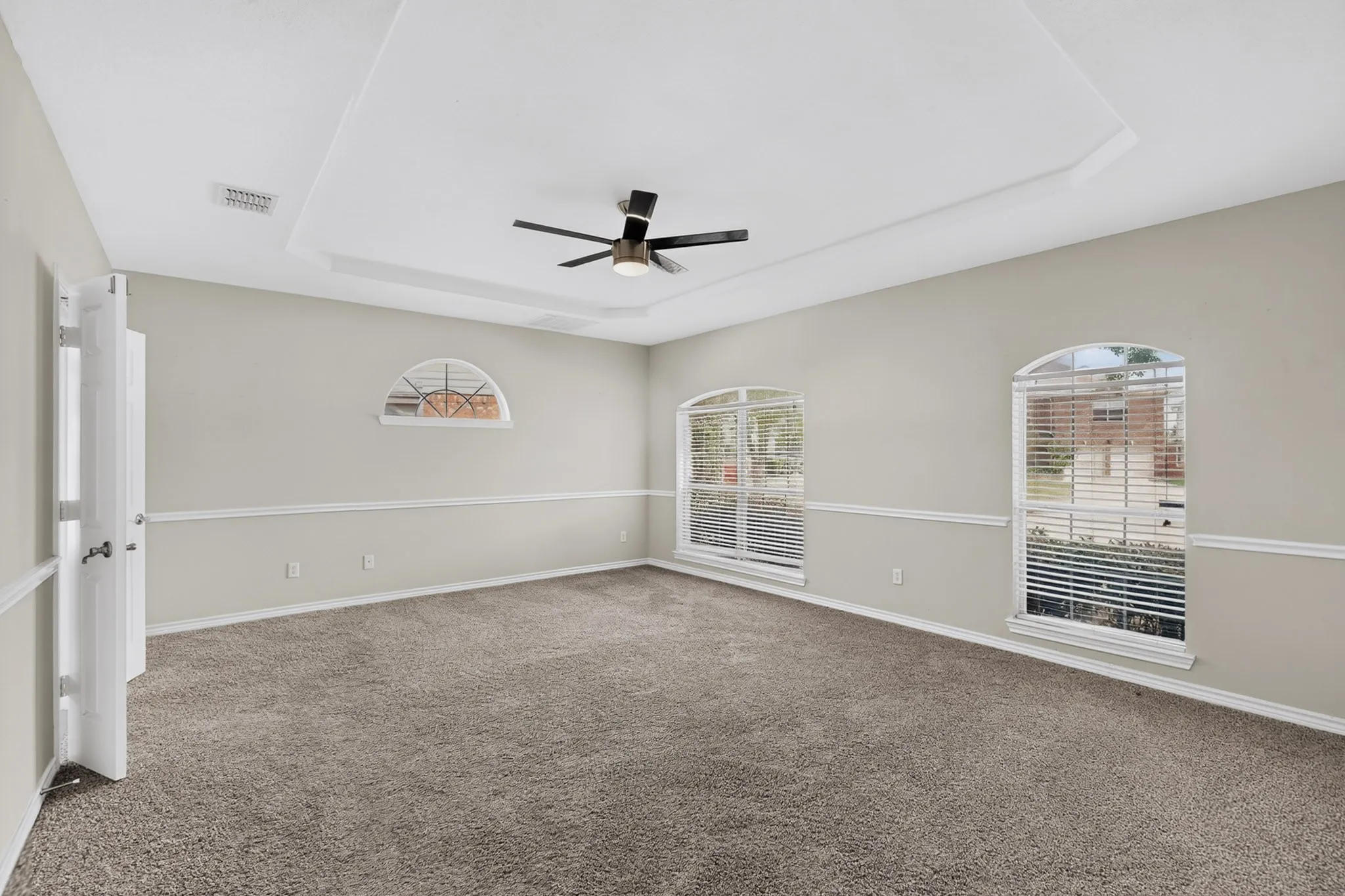 Single Family Residence For Sale in Tarrant County , 8504 Cedar Brush Court, Fort Worth, Texas 76123, 5 Bedroom, 4 Bathroom, 2 Garage spaces, 3,876 Sqft, built in 2006, mls#21371688, Real Estate Agent in Fort Worth, Homes For Sale in Tarrant county, Homes For Sale in Fort Worth, Realtor in Fort Worth Texas, Real Estate Brokerage Independent Realty Texas, Luminita Cordes Realtor